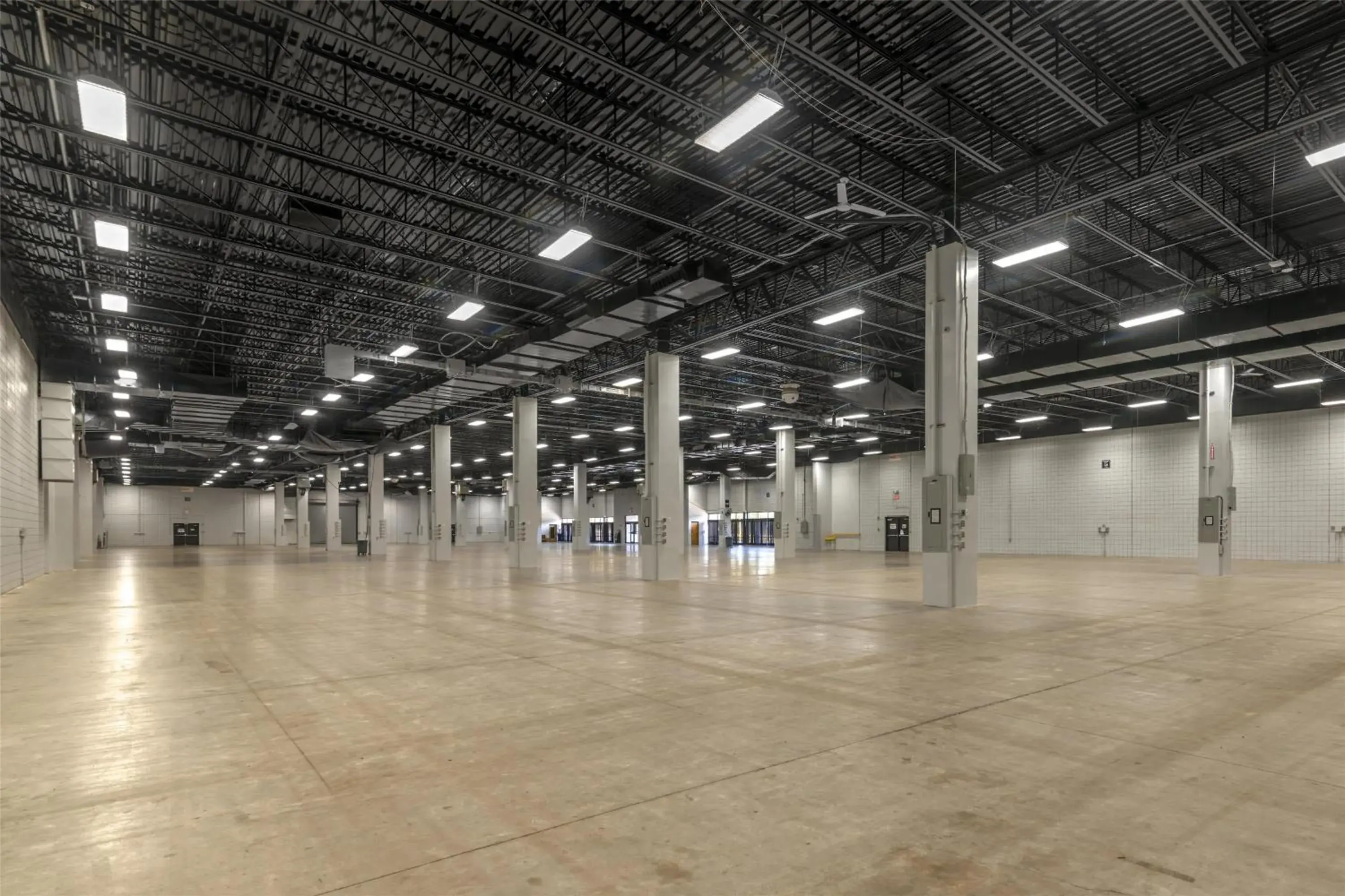 Property building in Best Western Royal Plaza Hotel and Trade Center Property building in Best Western Royal Plaza Hotel and Trade Center