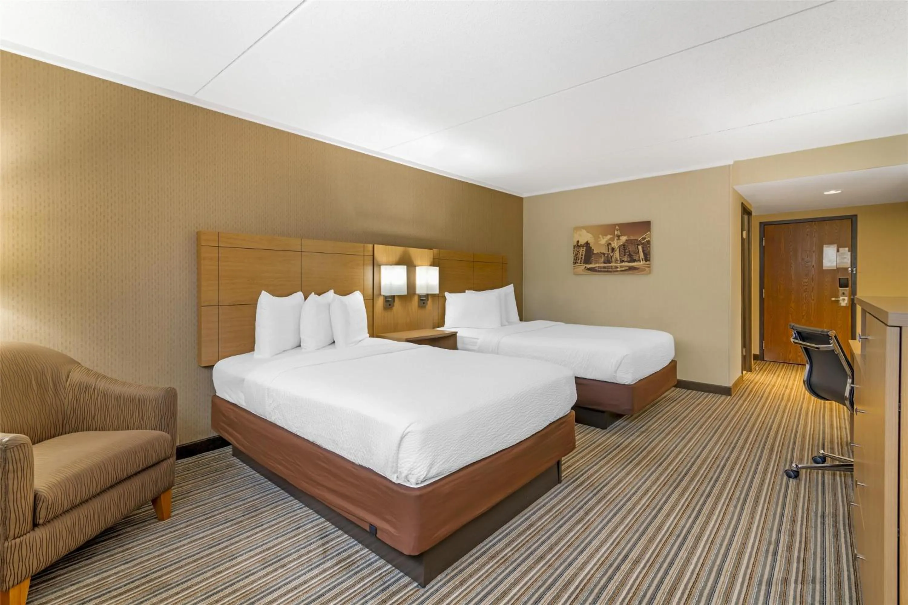 Bedroom, Bed in Best Western Royal Plaza Hotel and Trade Center