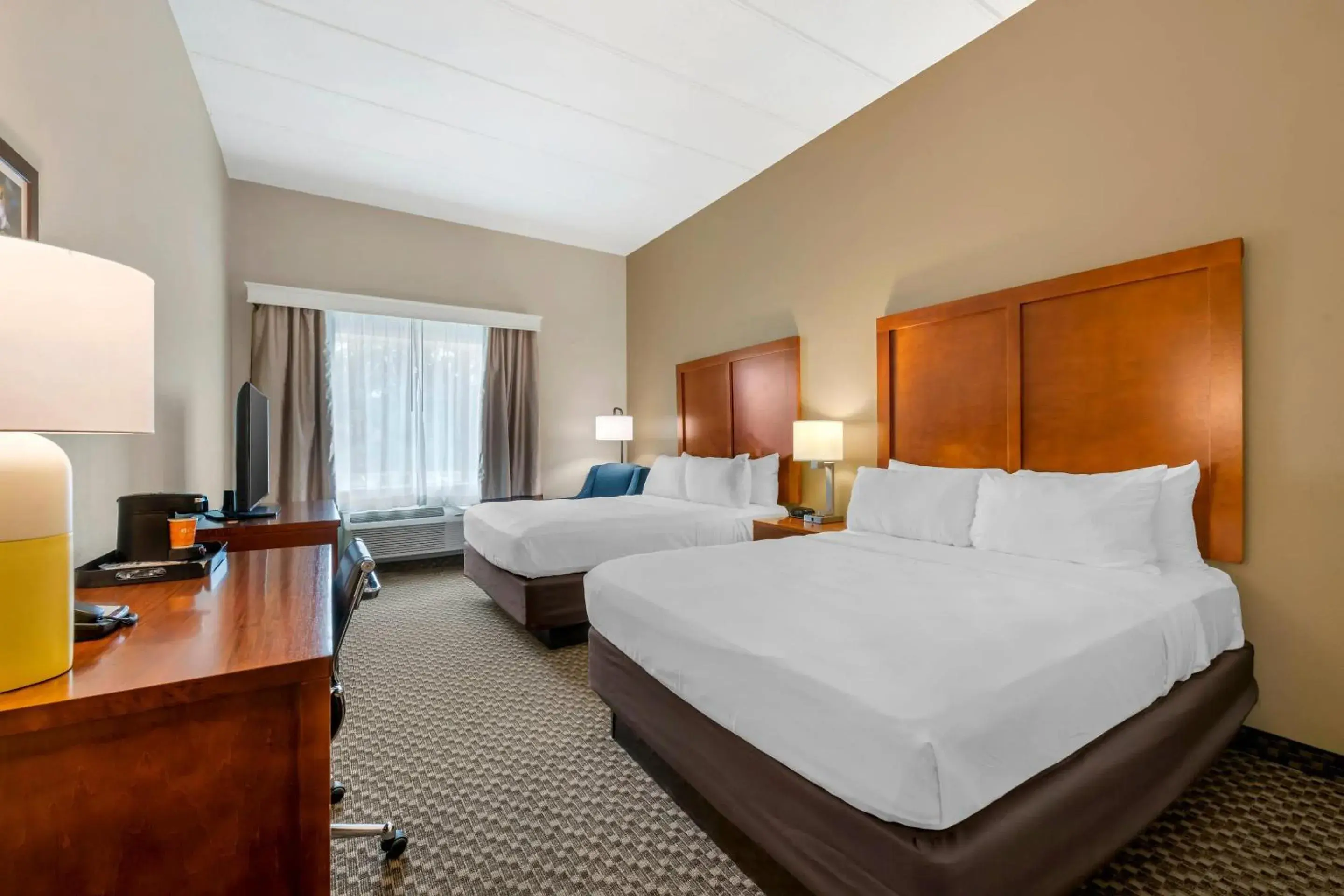 Queen Room with Two Queen Beds - Non-Smoking in Comfort Inn & Suites Wildwood - The Villages Queen Room with Two Queen Beds - Non-Smoking in Comfort Inn & Suites Wildwood - The Villages