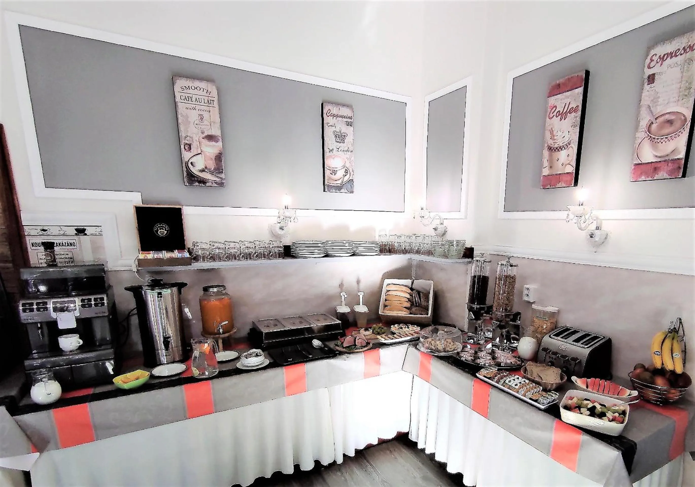 Breakfast in Sherwood Hotel Vojkovice nad Ohří