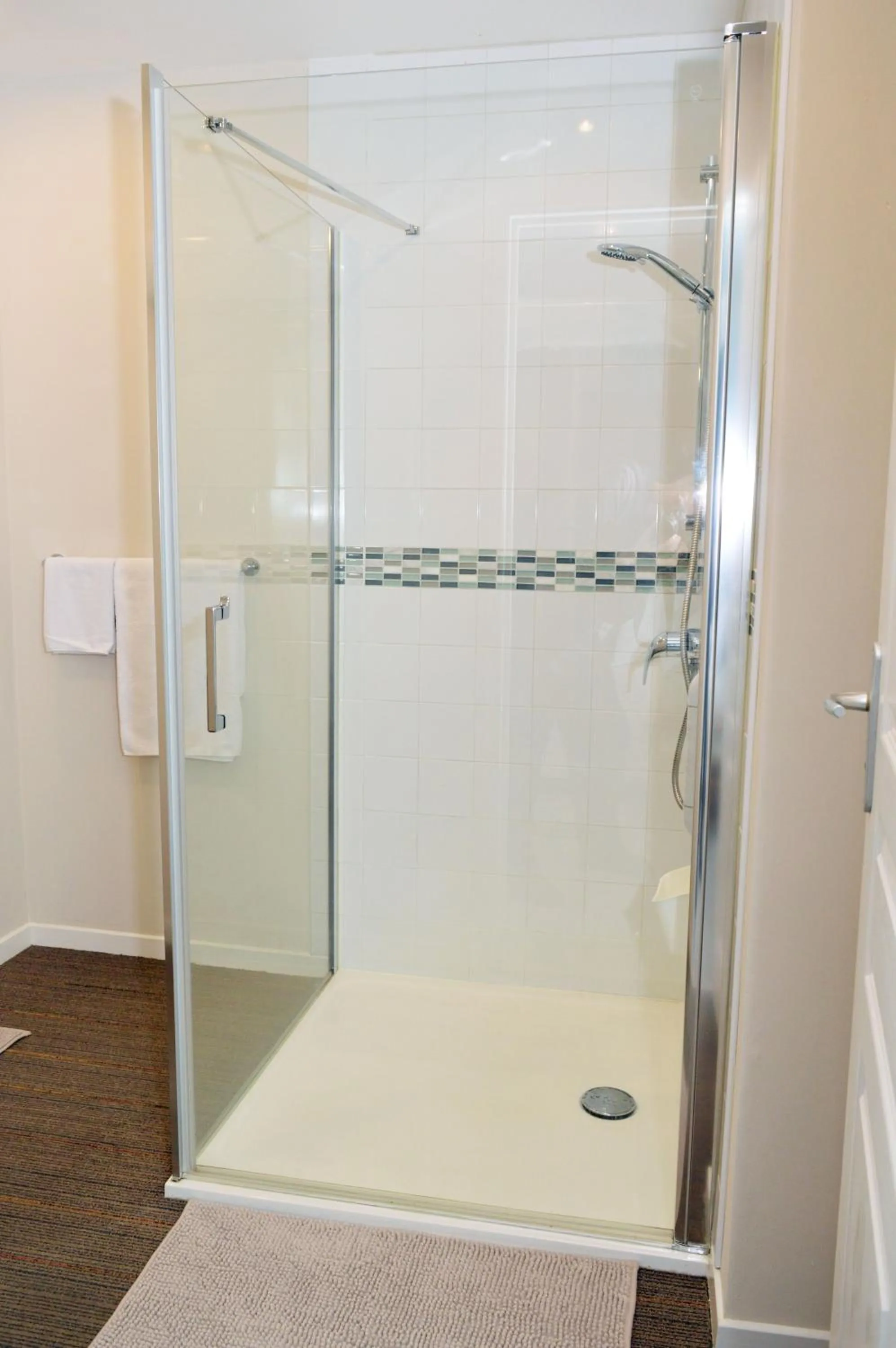 Shower in Champ De Foire