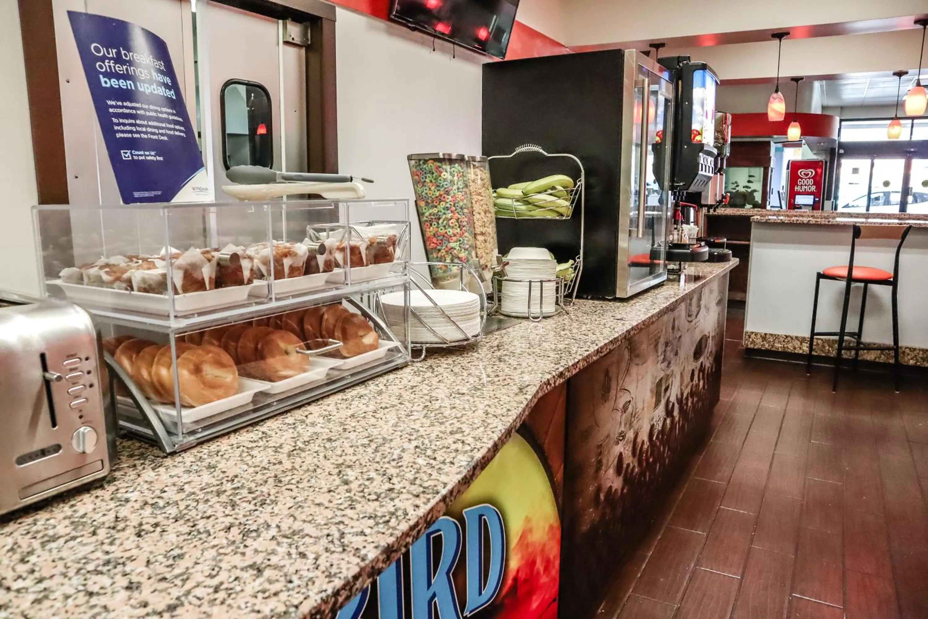 Coffee/tea facilities in Howard Johnson by Wyndham Ocala FL I-75