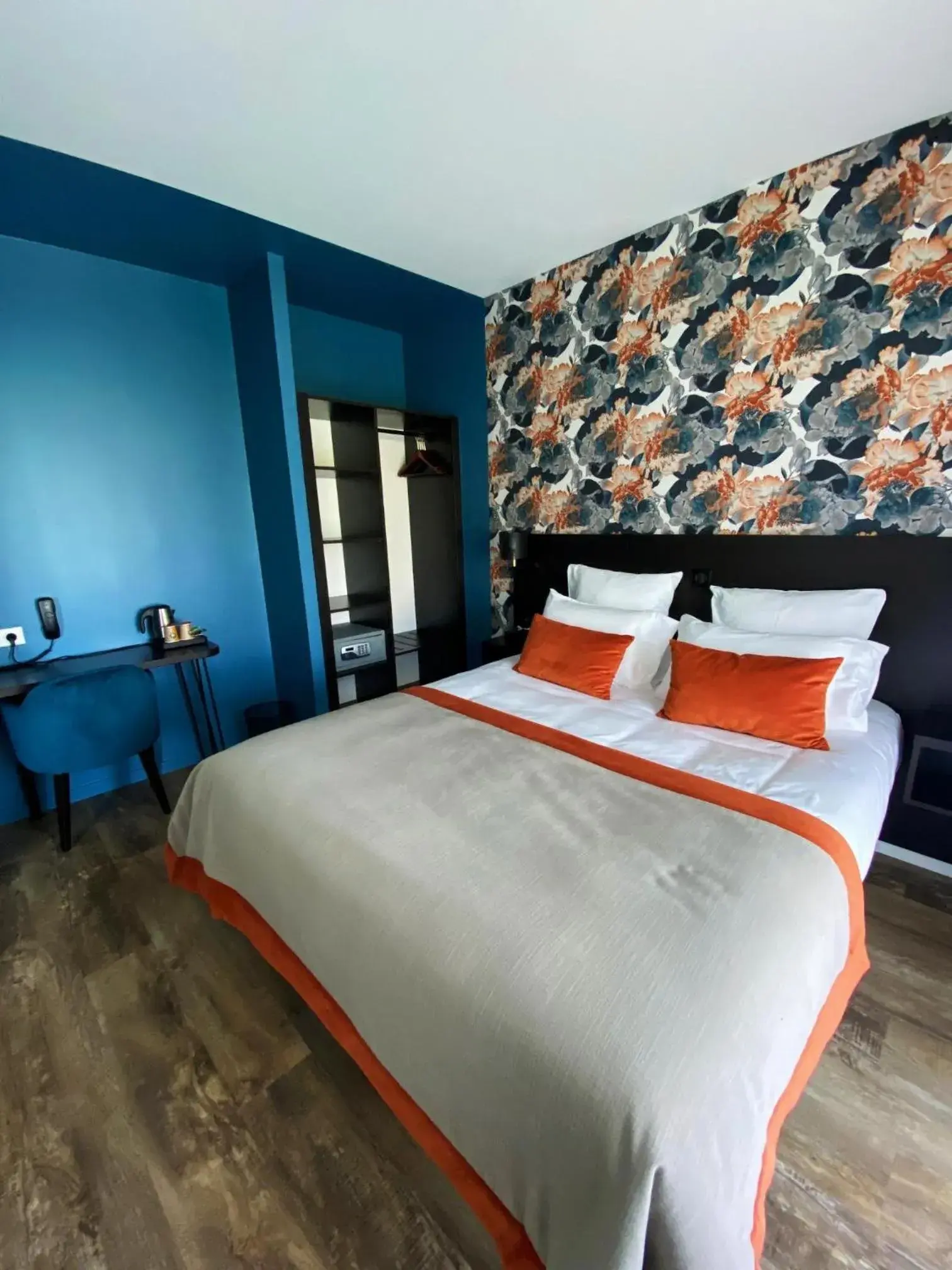 Bedroom, Bed in Brame de Sologne Bedroom, Bed in Brame de Sologne