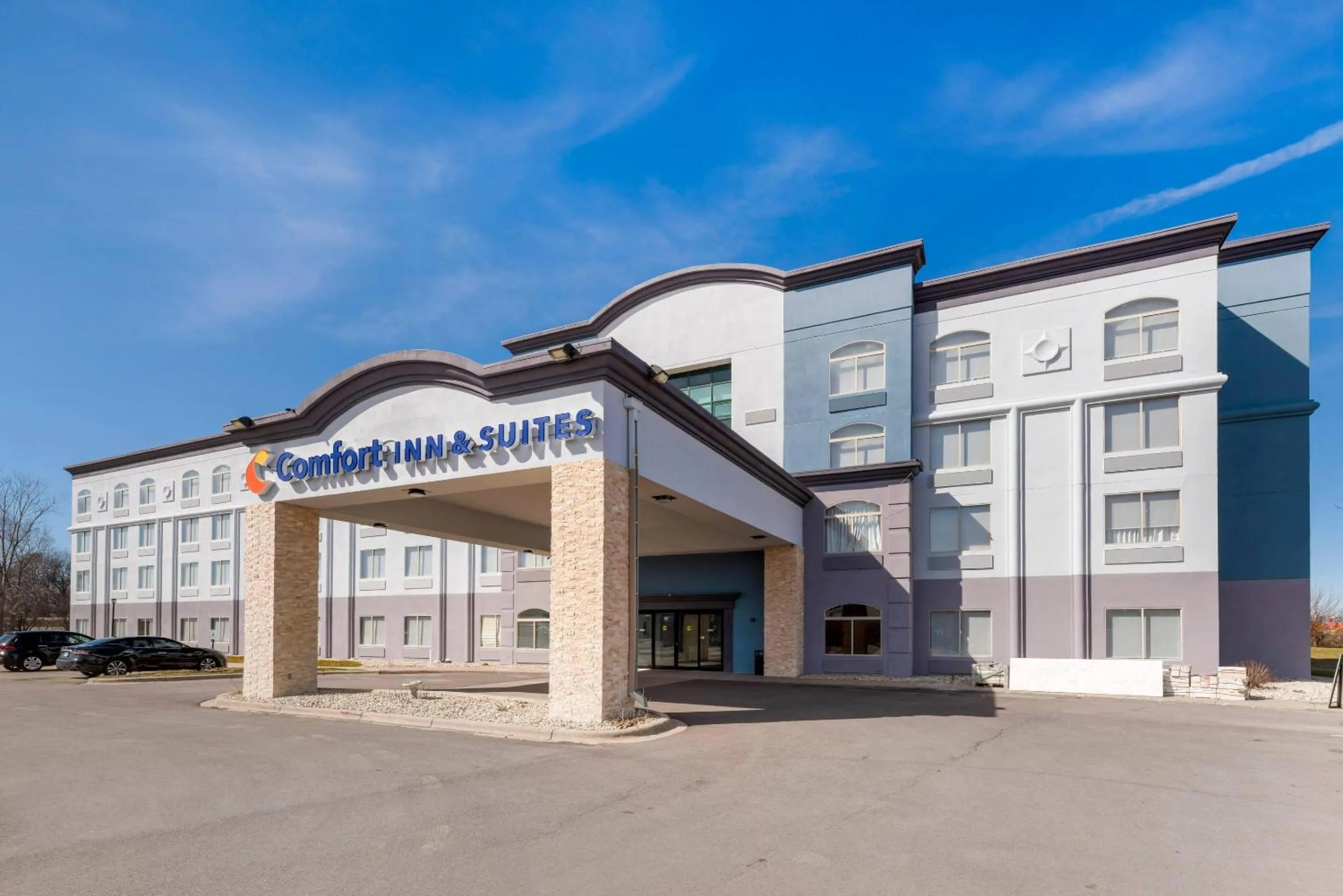 Property building in Comfort Inn & Suites Madison East Interstate I-90