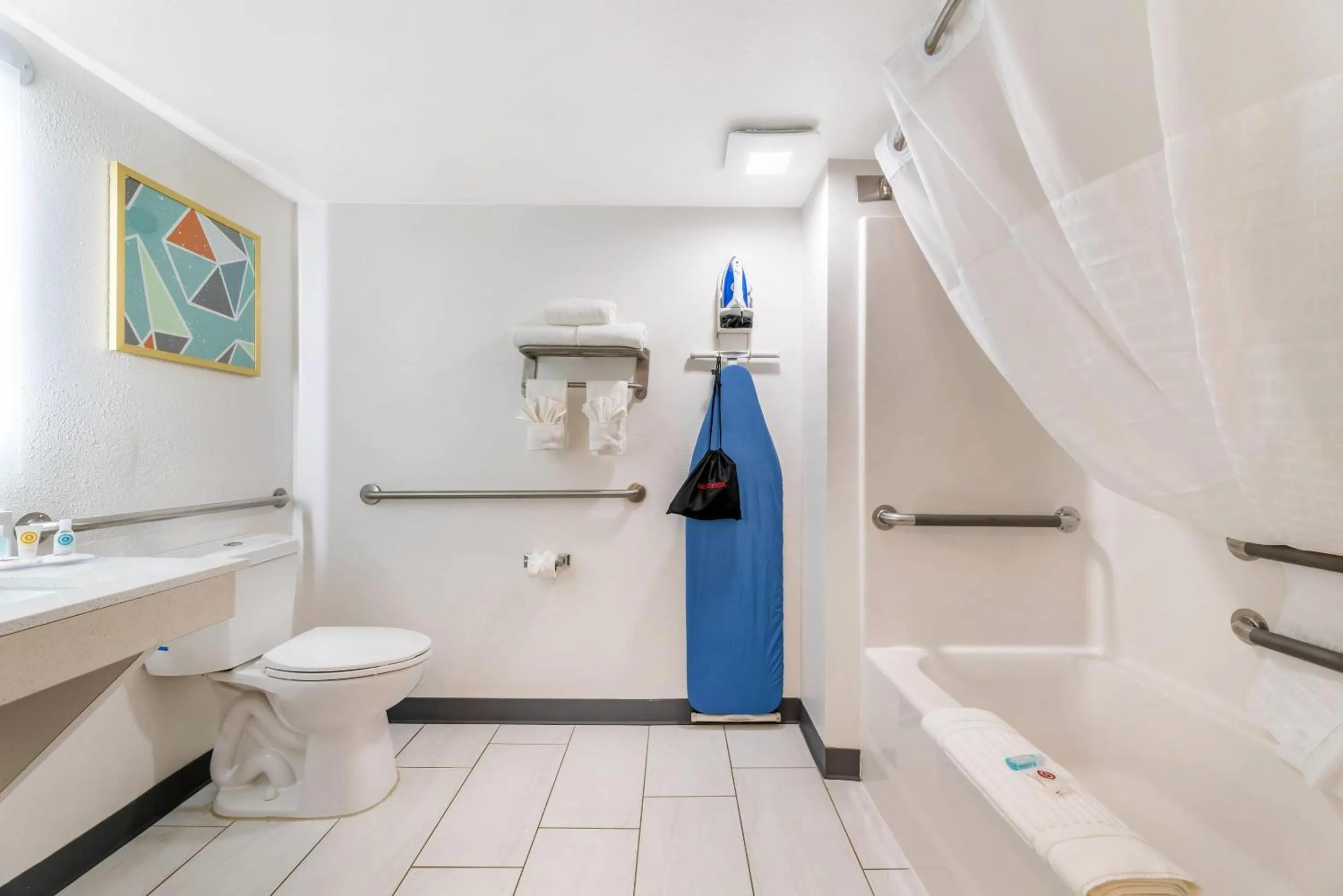 Bedroom in Comfort Inn & Suites Madison East Interstate I-90