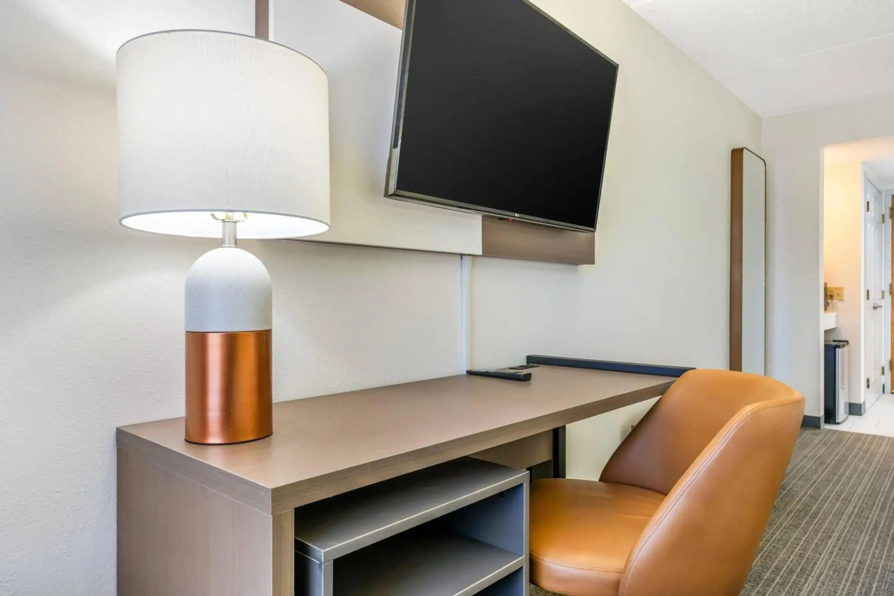 Bedroom in Comfort Inn & Suites Madison East Interstate I-90 Bedroom in Comfort Inn & Suites Madison East Interstate I-90