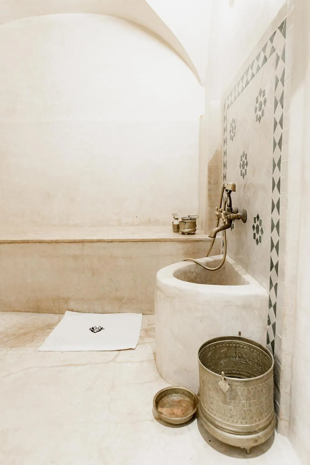 Steam room in Riad Art & Emotions Boutique Hotel & Spa