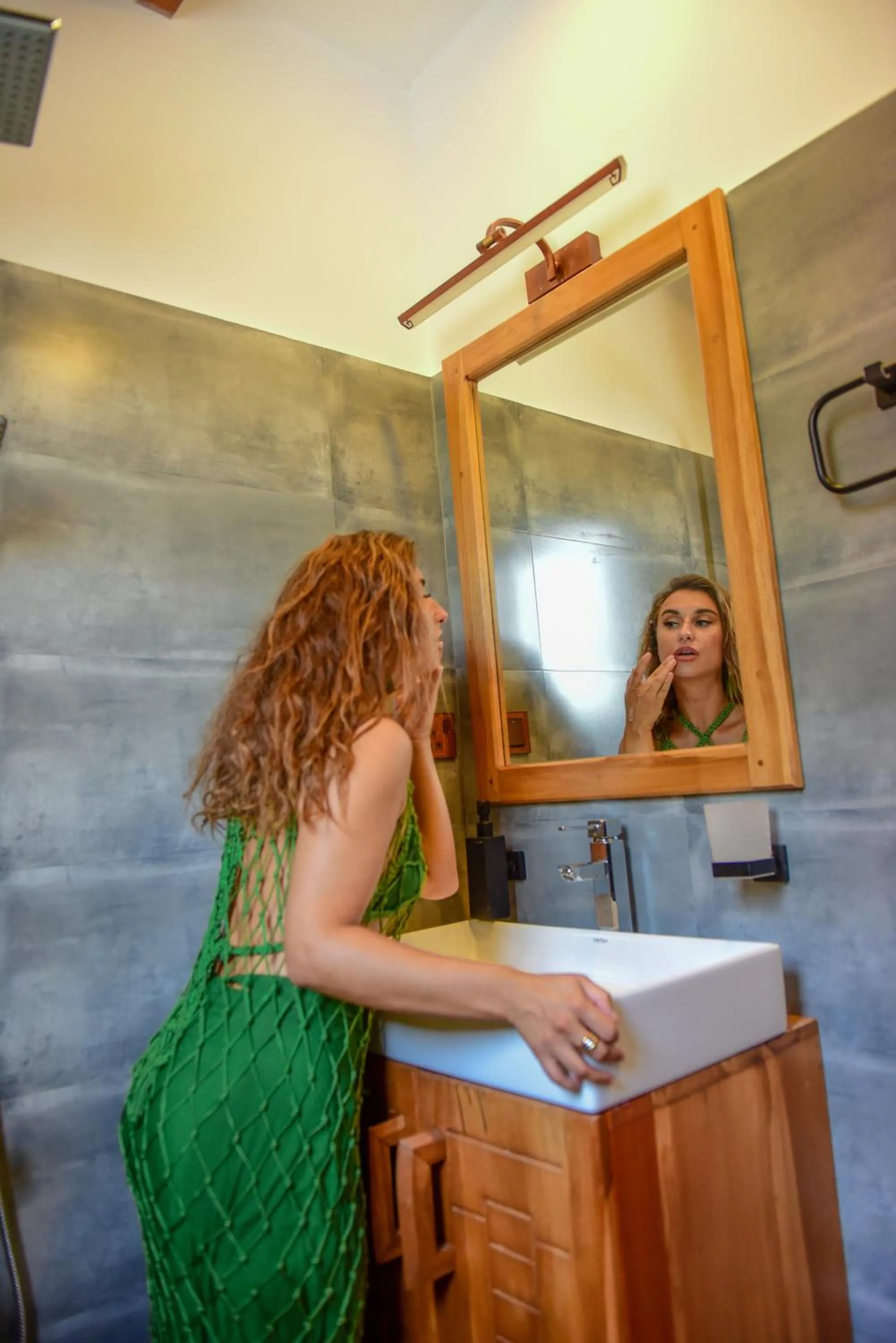 People in Cara White House