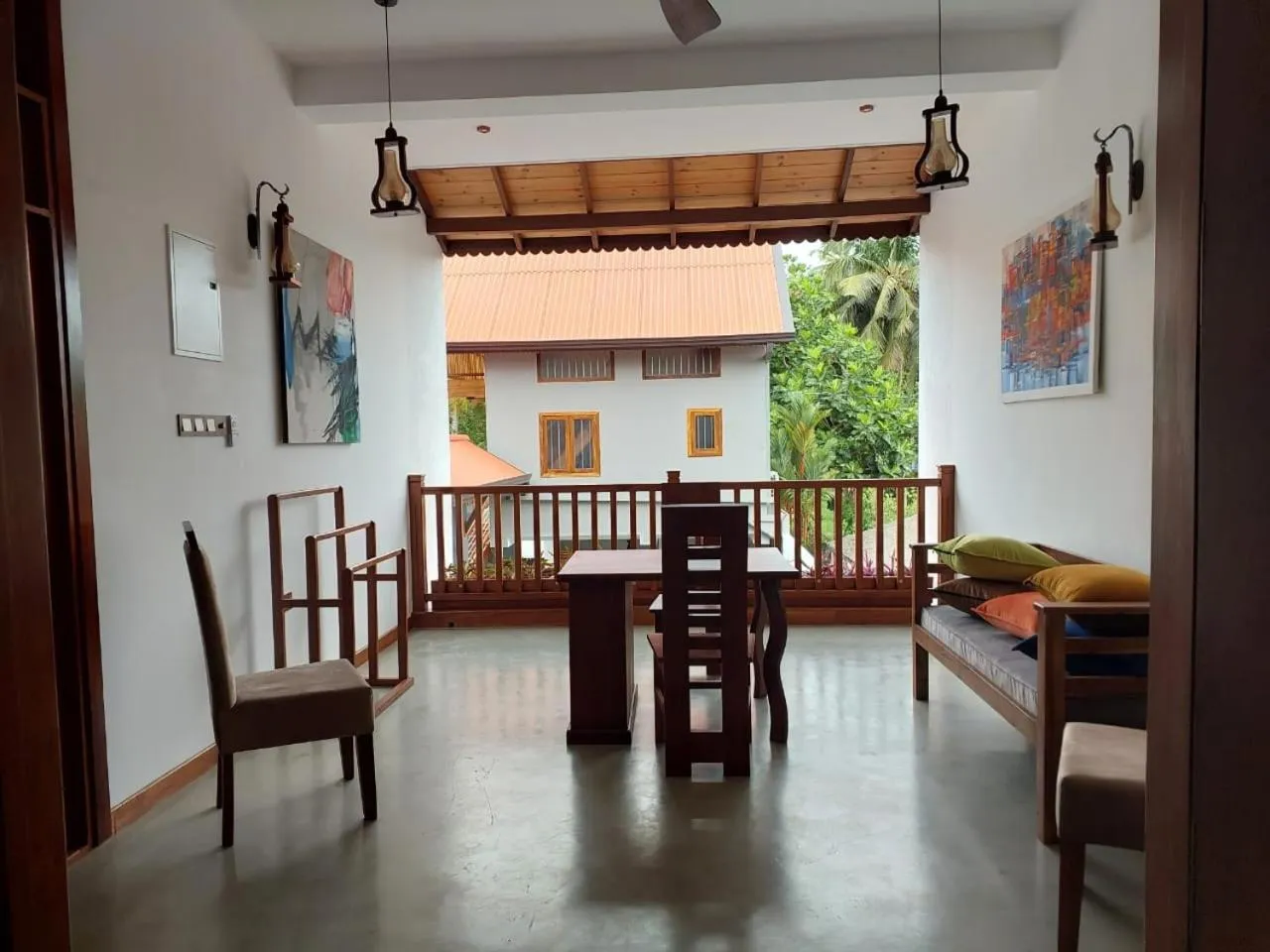 Balcony/Terrace in Cara White House