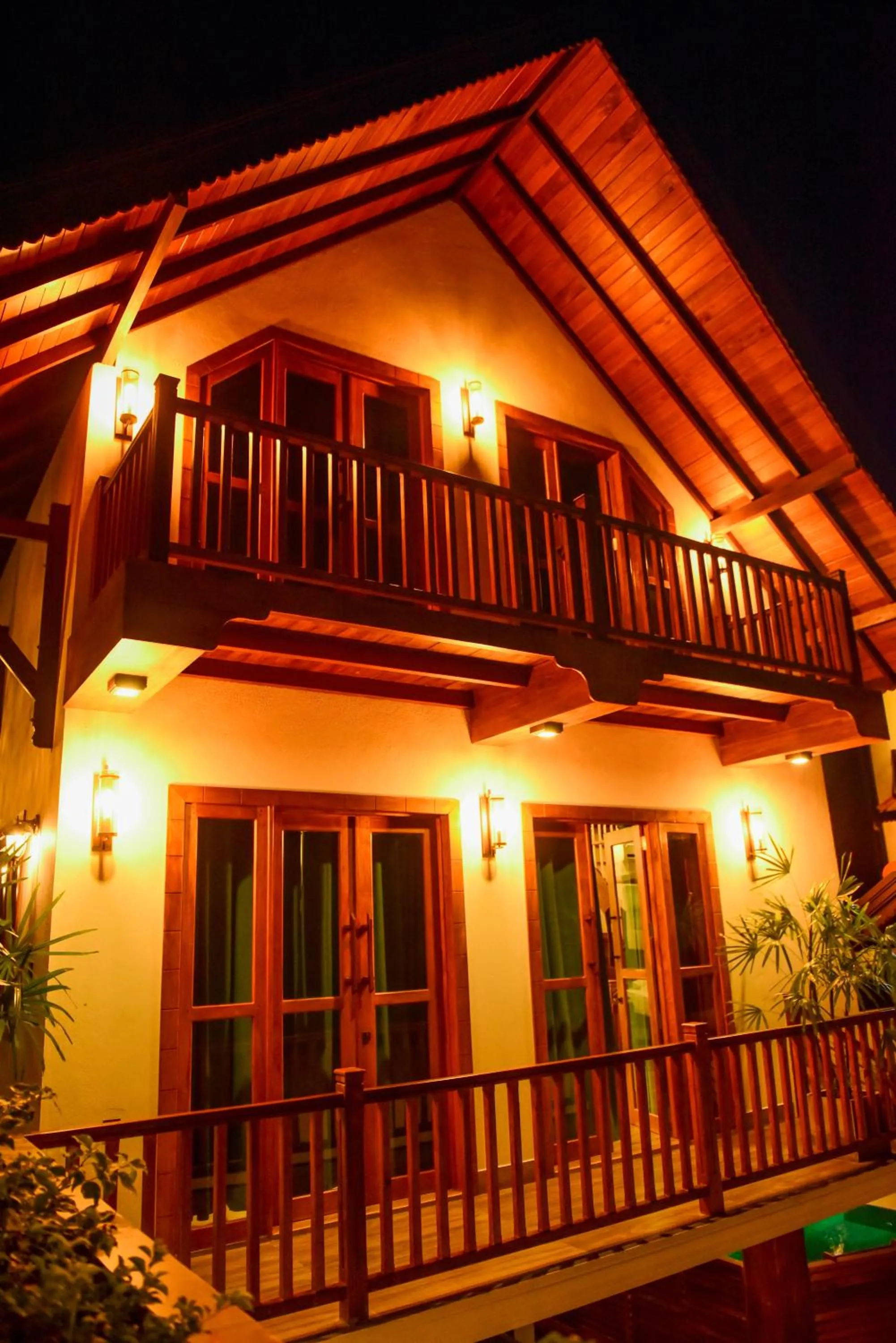 Property building in Cara White House