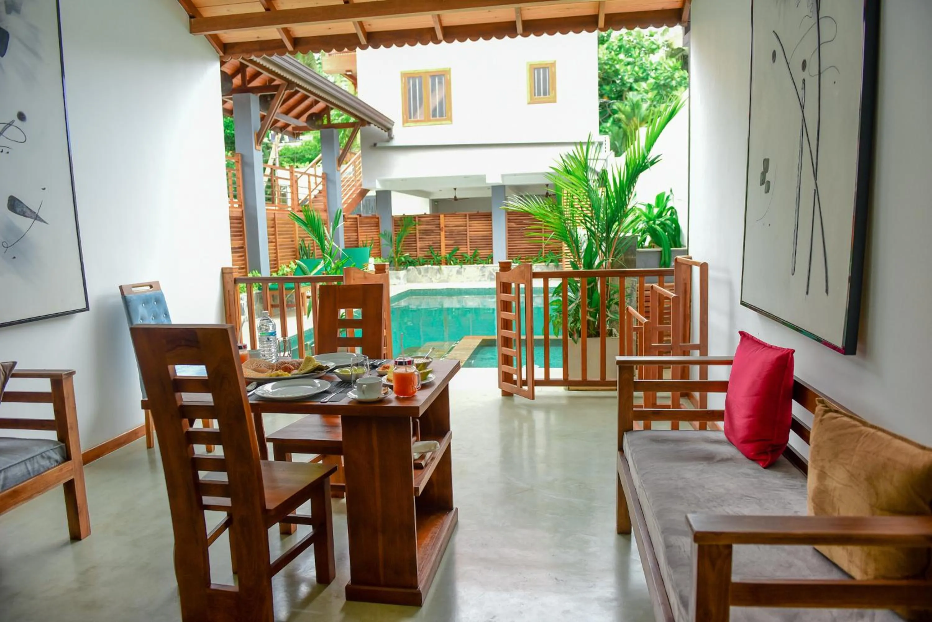 Balcony/Terrace in Cara White House