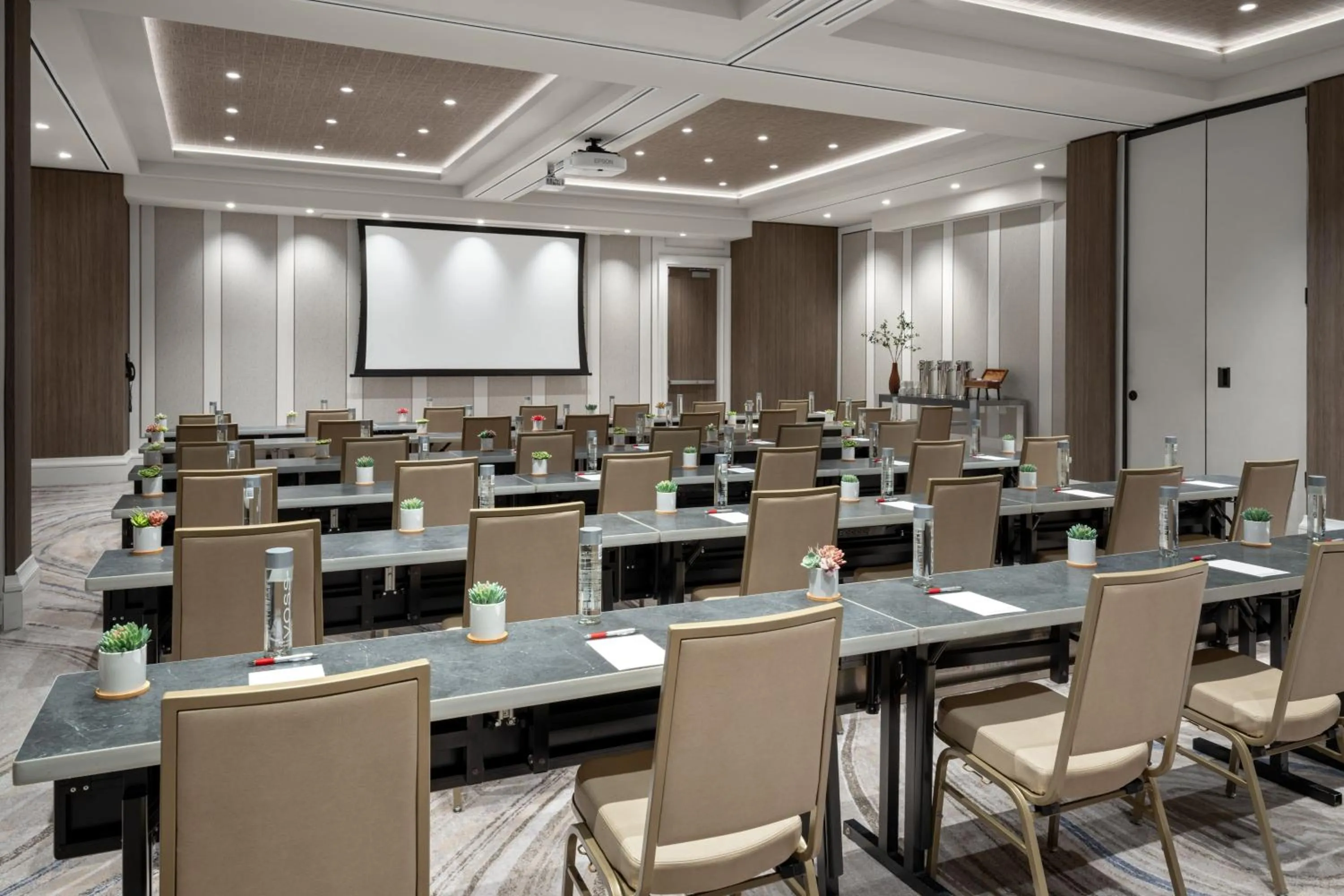 Meeting/conference room in Palm Beach Marriott Singer Island Beach Resort & Spa