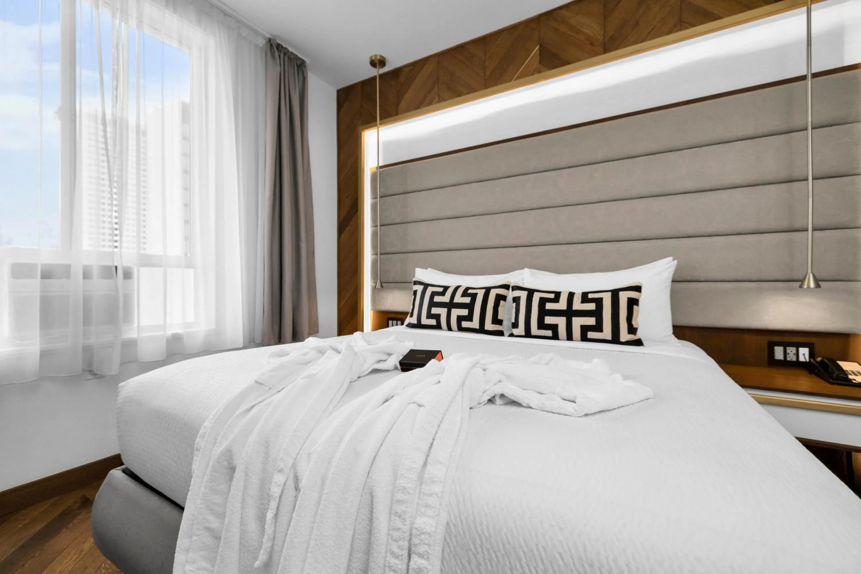 Photo of the whole room, Bed in Hotel 32One