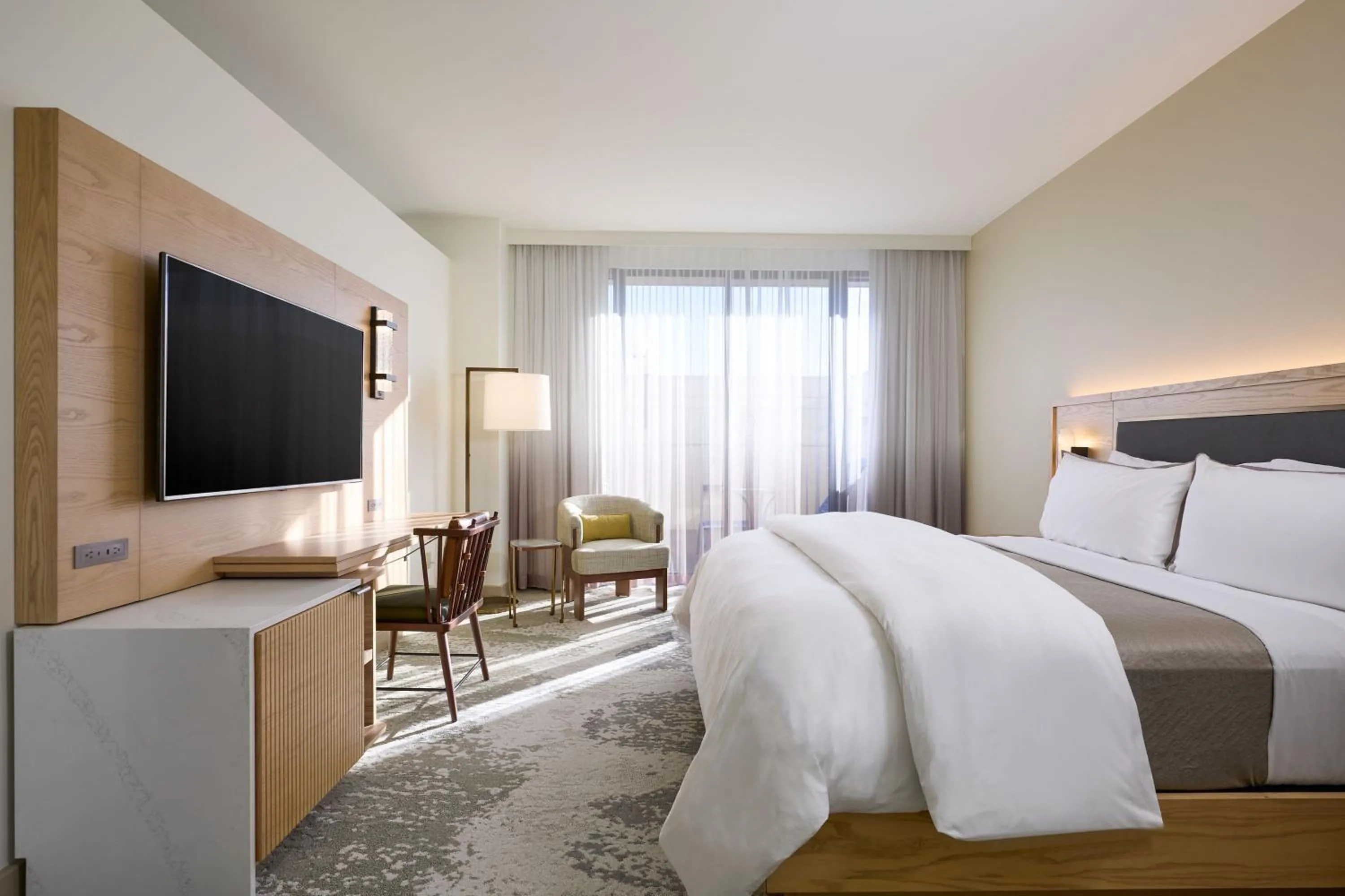 Photo of the whole room, Bed in The Westin Los Angeles Airport