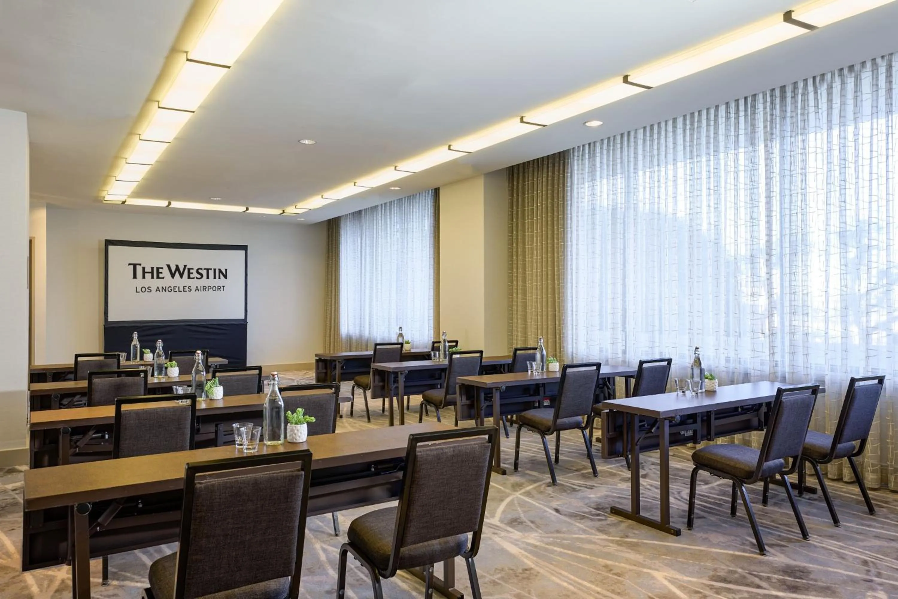 Meeting/conference room in The Westin Los Angeles Airport