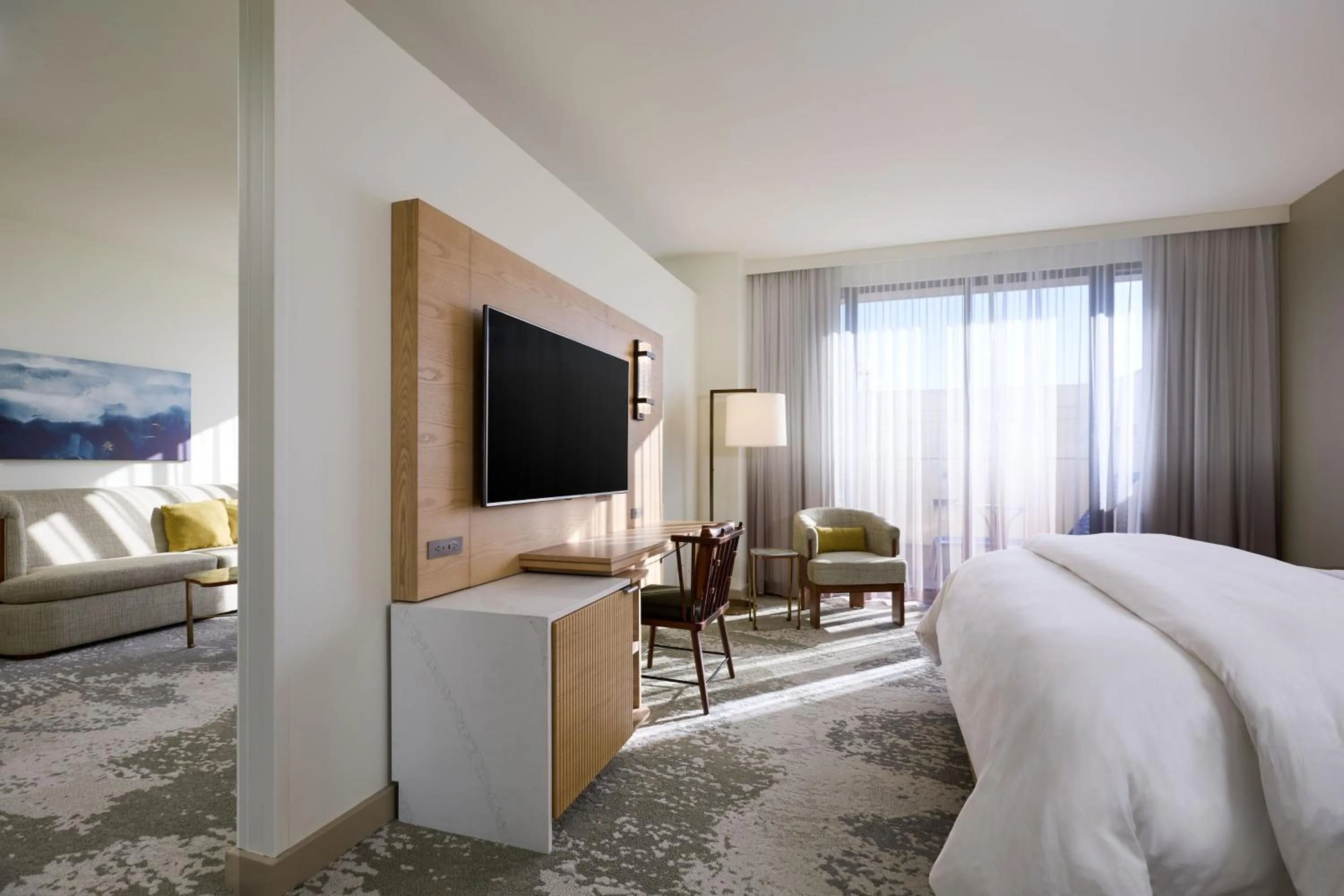 Photo of the whole room, Bed in The Westin Los Angeles Airport