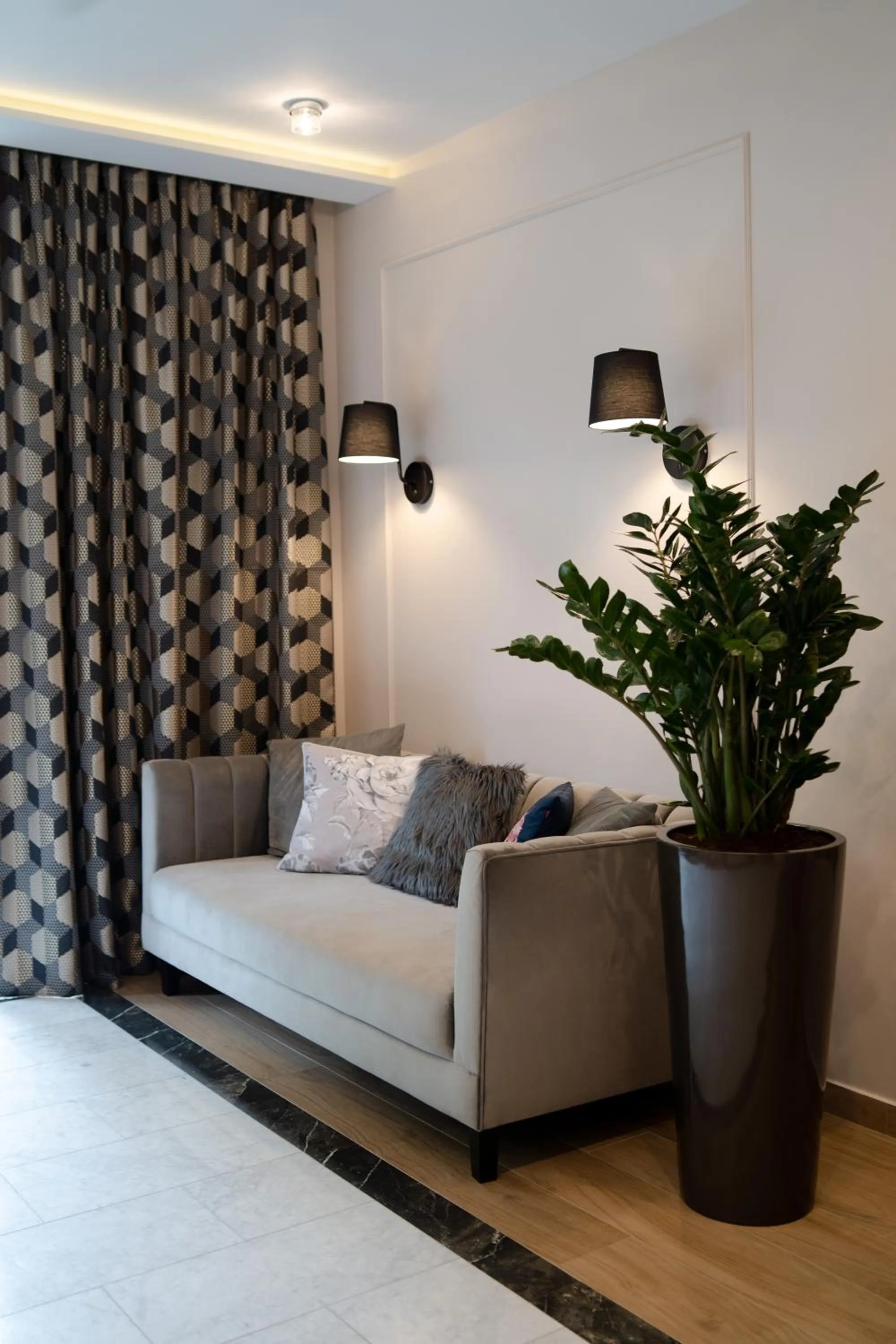 Lobby or reception, Bed in Altara Apartamenty Centrum - Free Parking