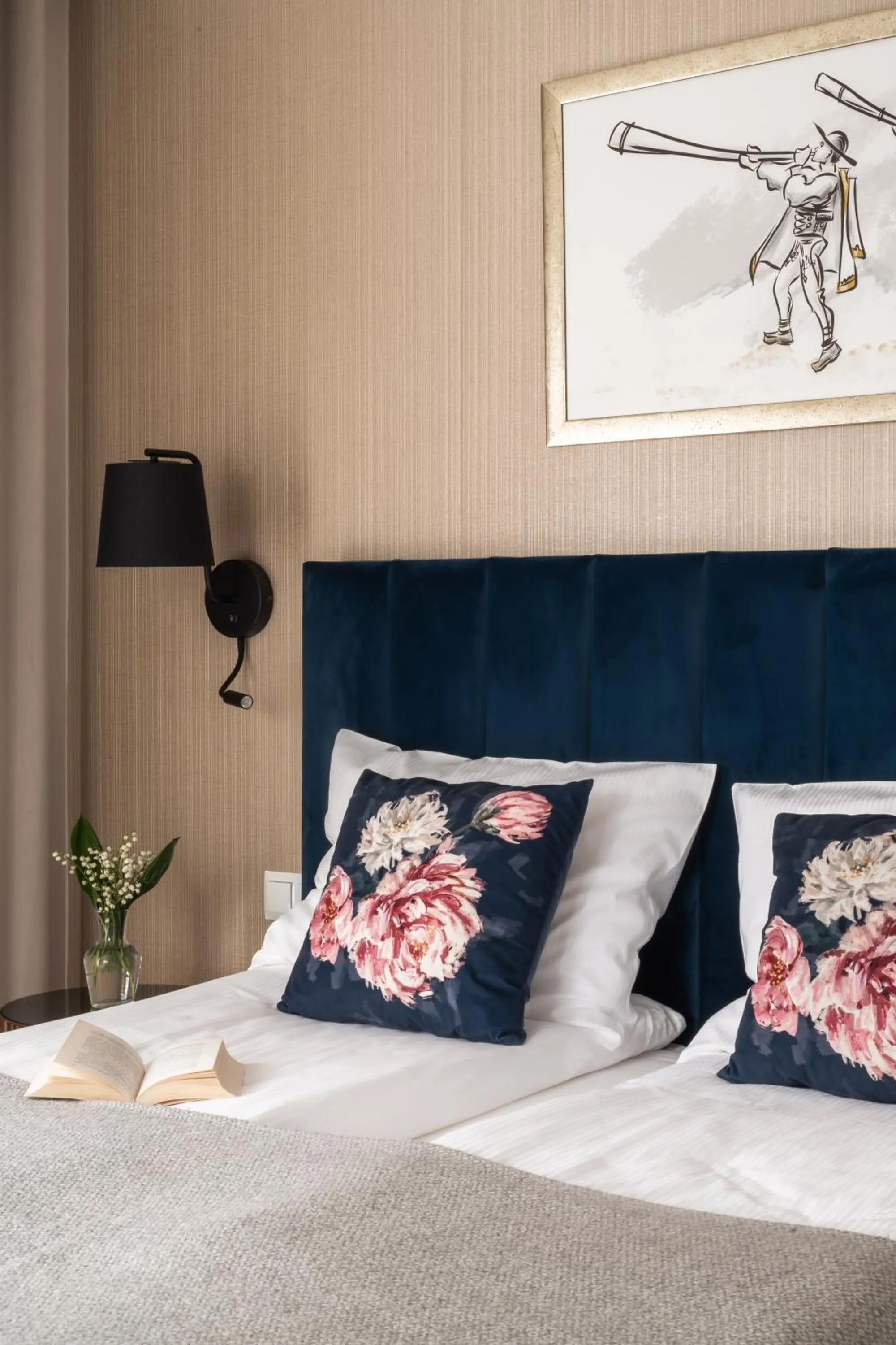 Bedroom, Bed in Altara Apartamenty Centrum - Free Parking