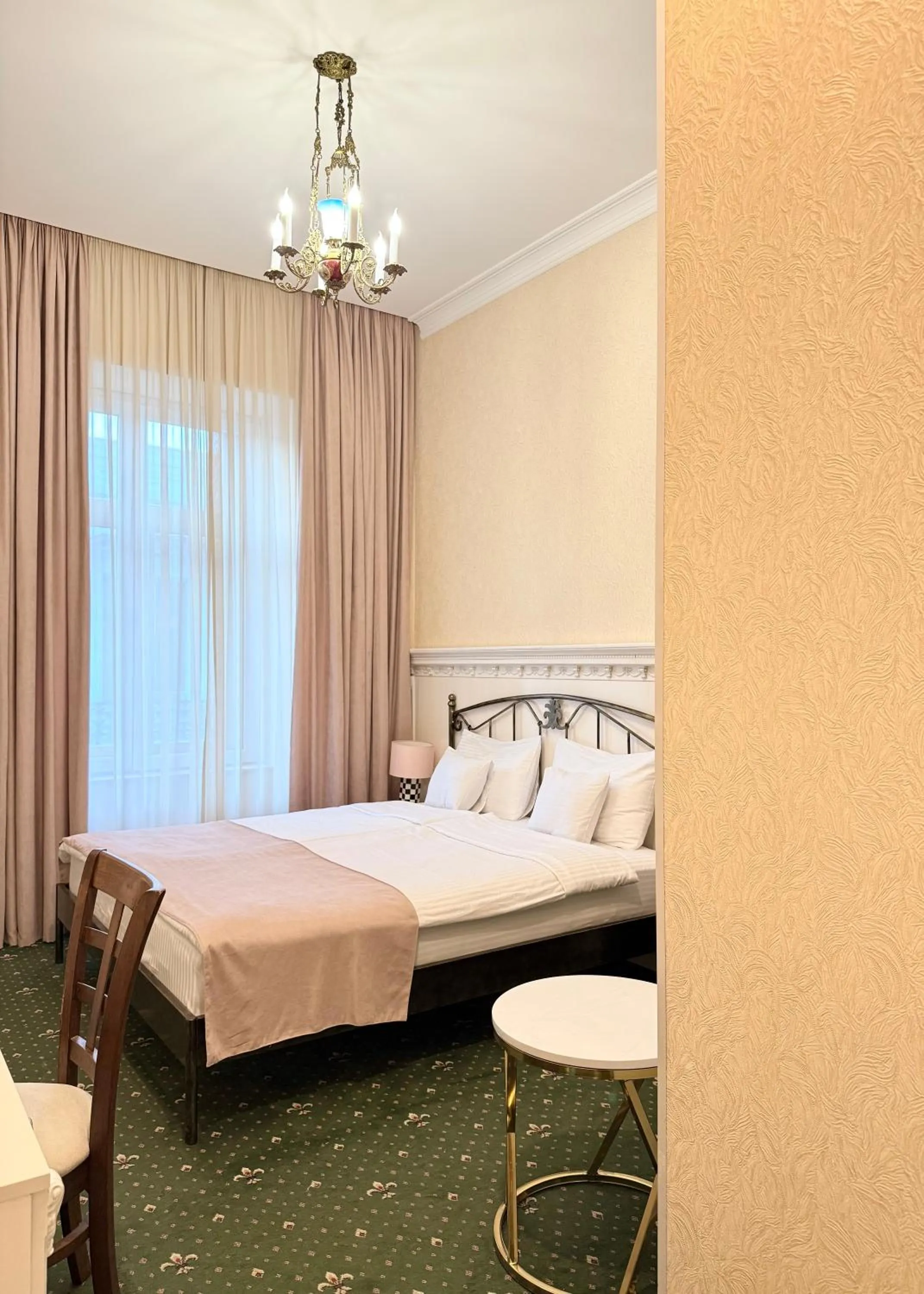 Bed in Arts Hotel by Square