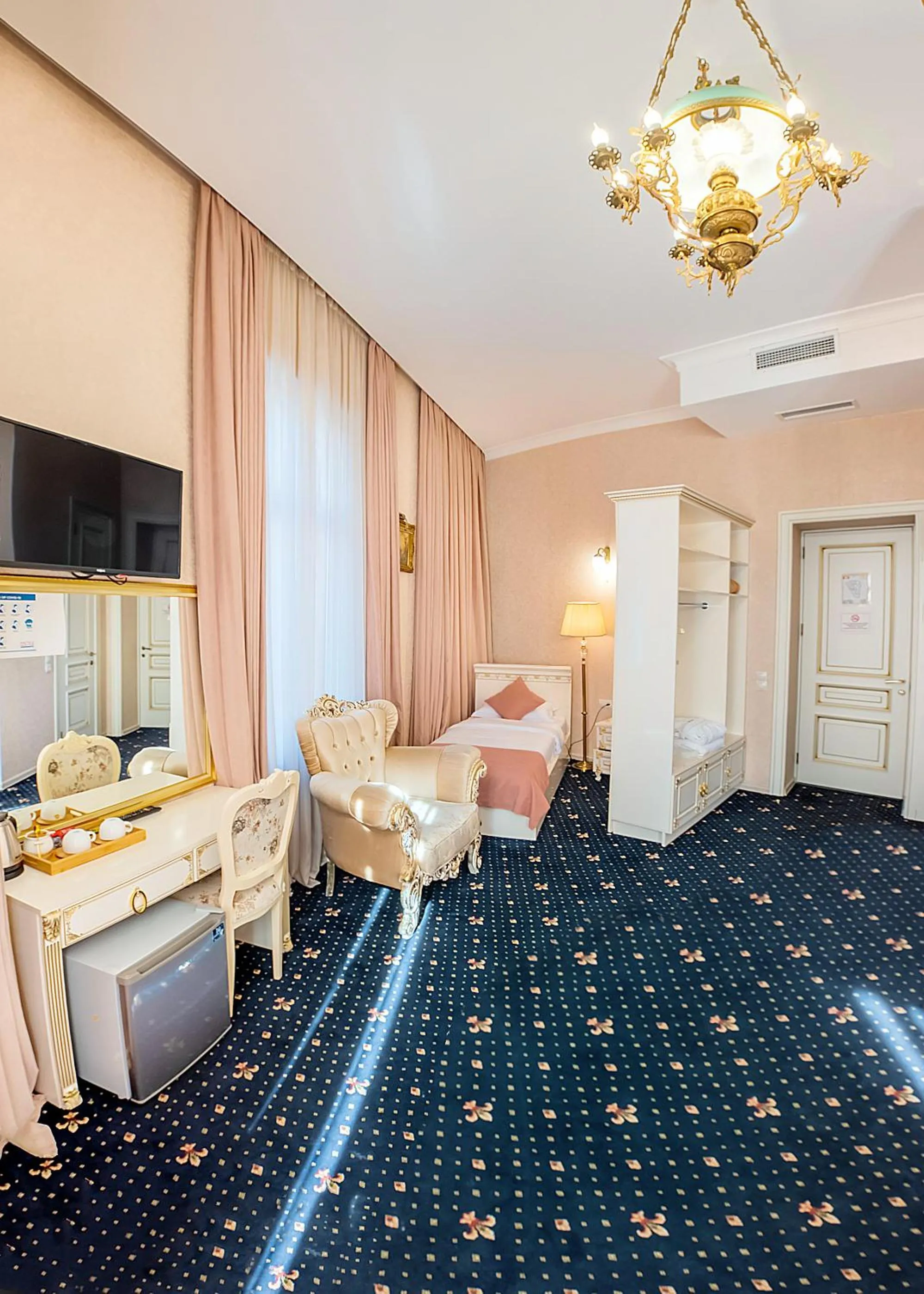 Bed in Vintage Hotel