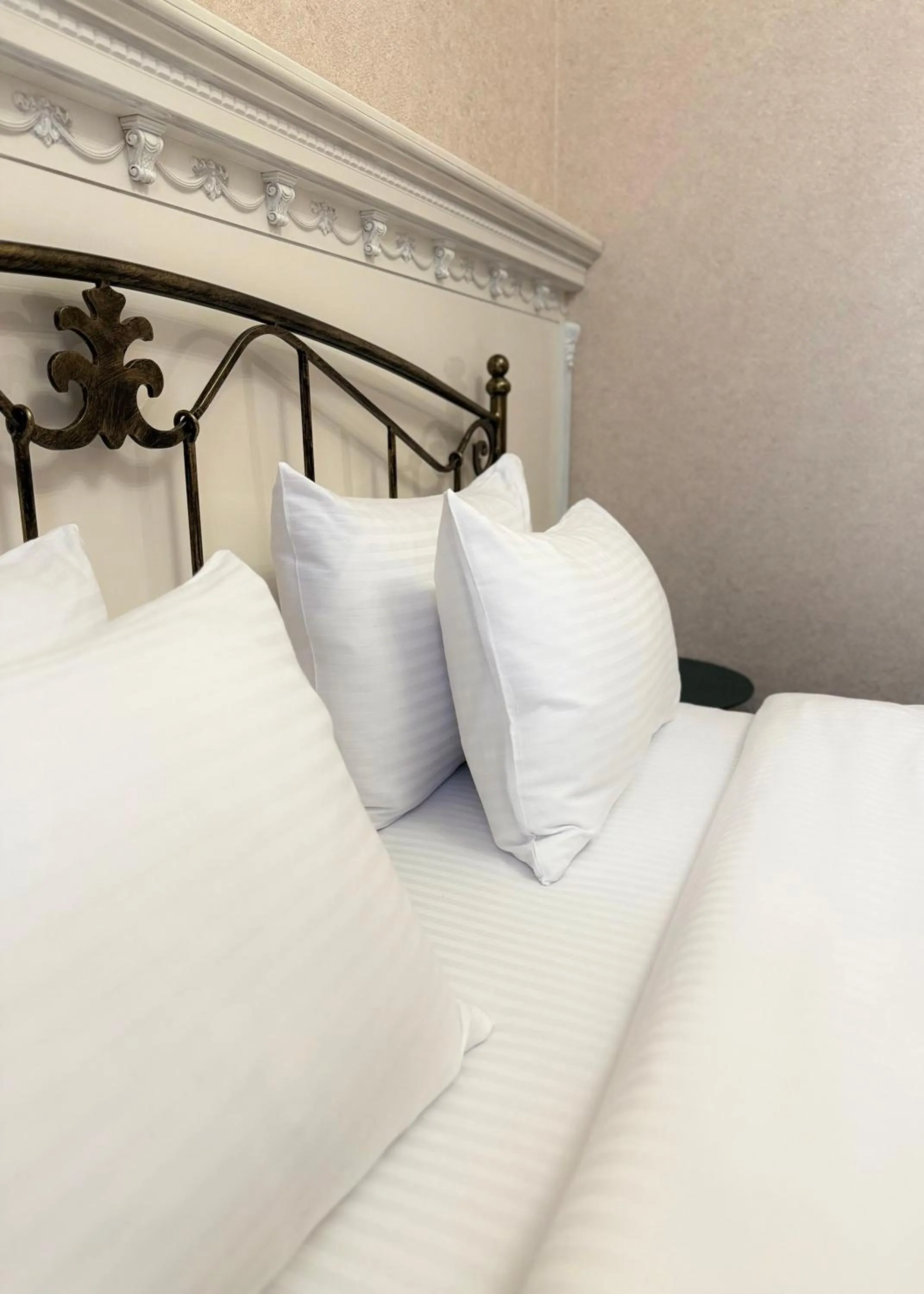 Decorative detail, Bed in Arts Hotel by Square