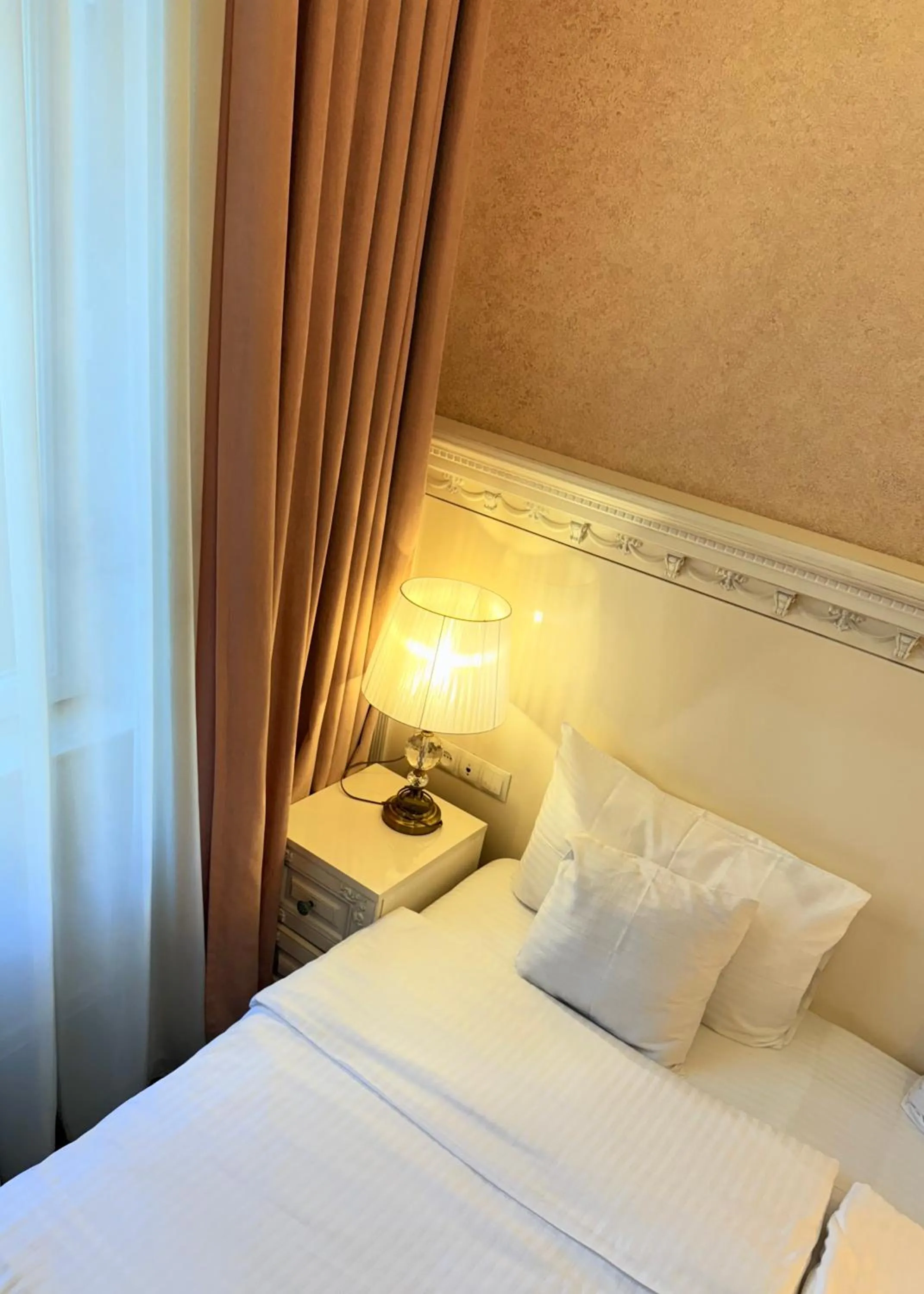 Bed in Arts Hotel by Square