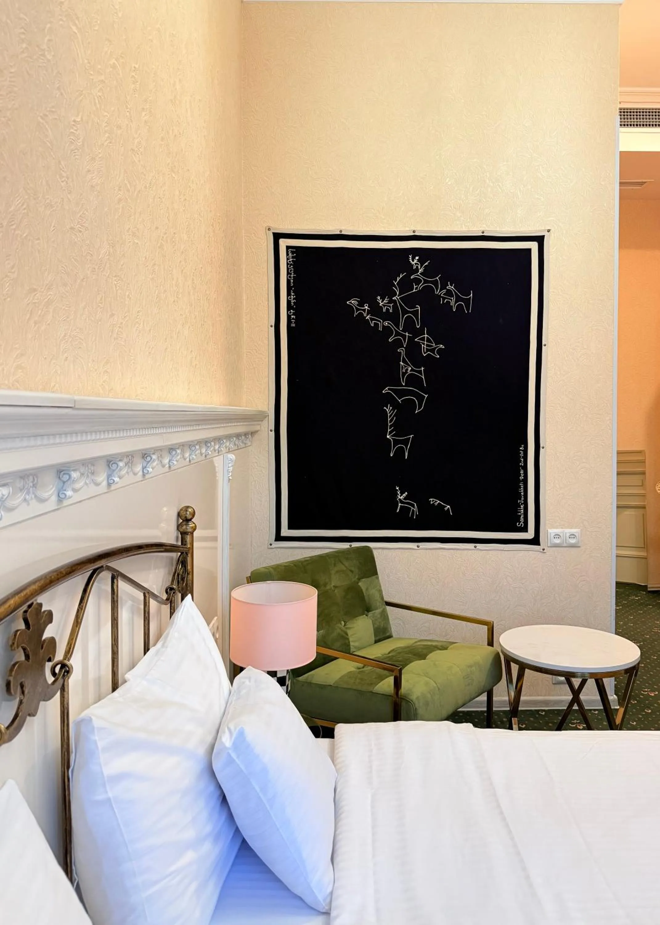 Bed in Arts Hotel by Square