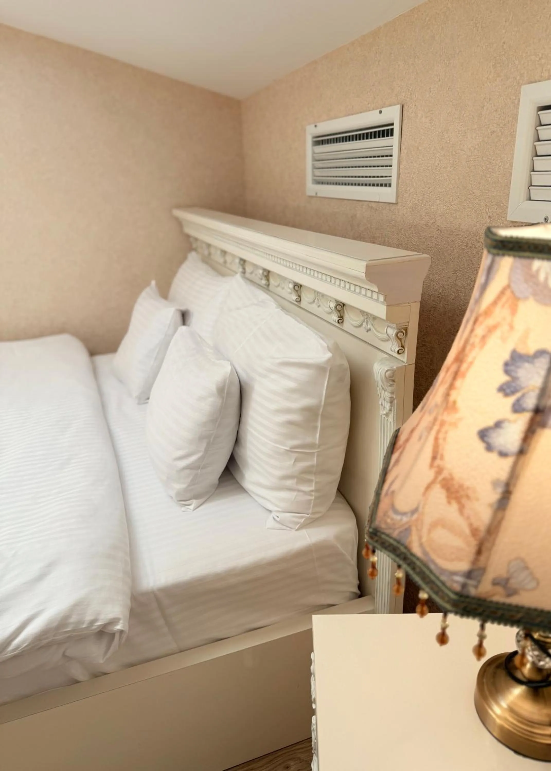 Bed in Arts Hotel by Square