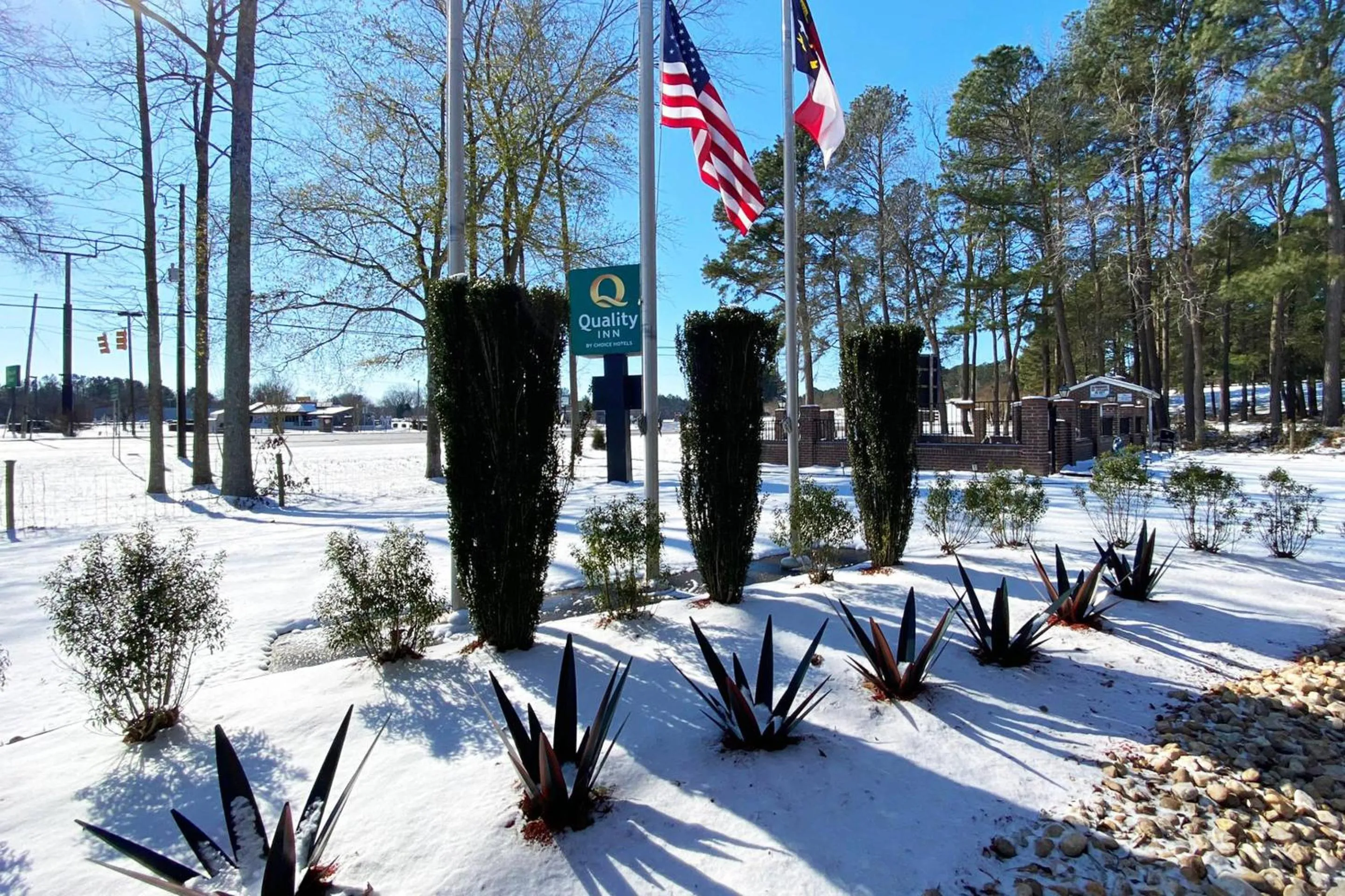 Property building in Quality Inn Kenly I-95