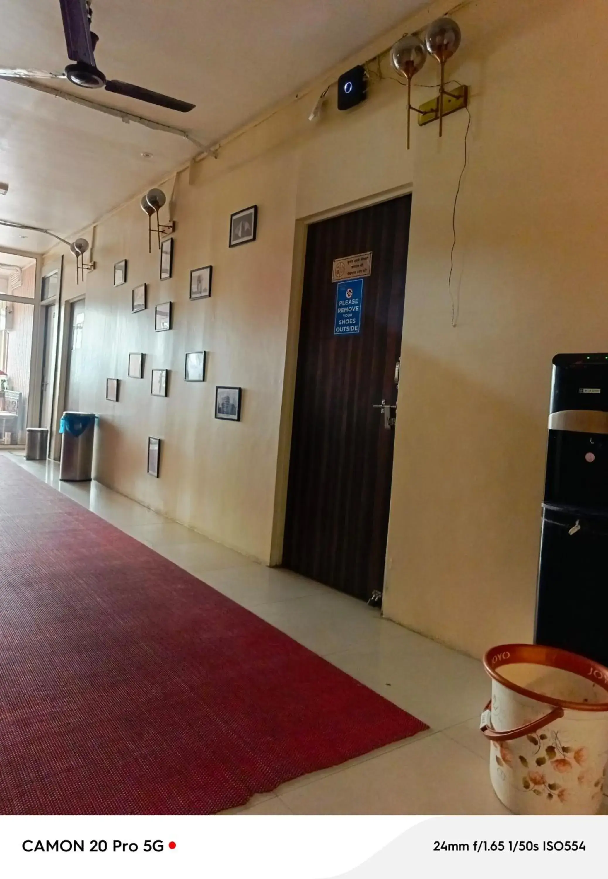 Property building in Homestay Ac Dormitory Property building in Homestay Ac Dormitory