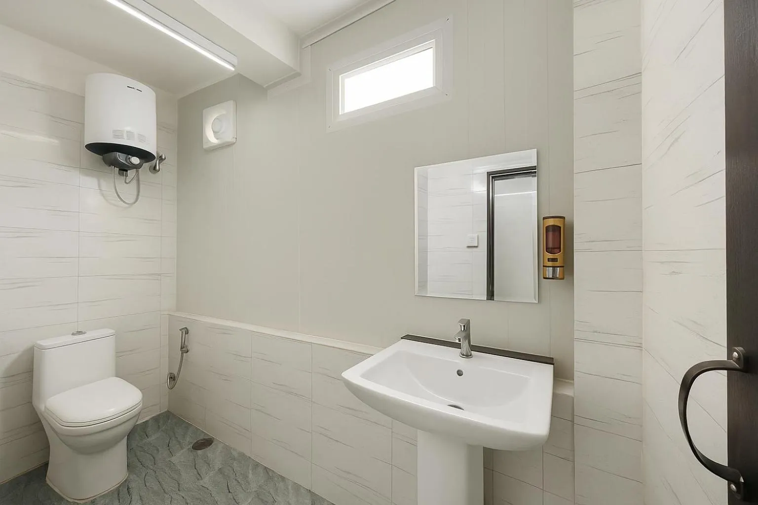 Bathroom in Homestay Ac Dormitory