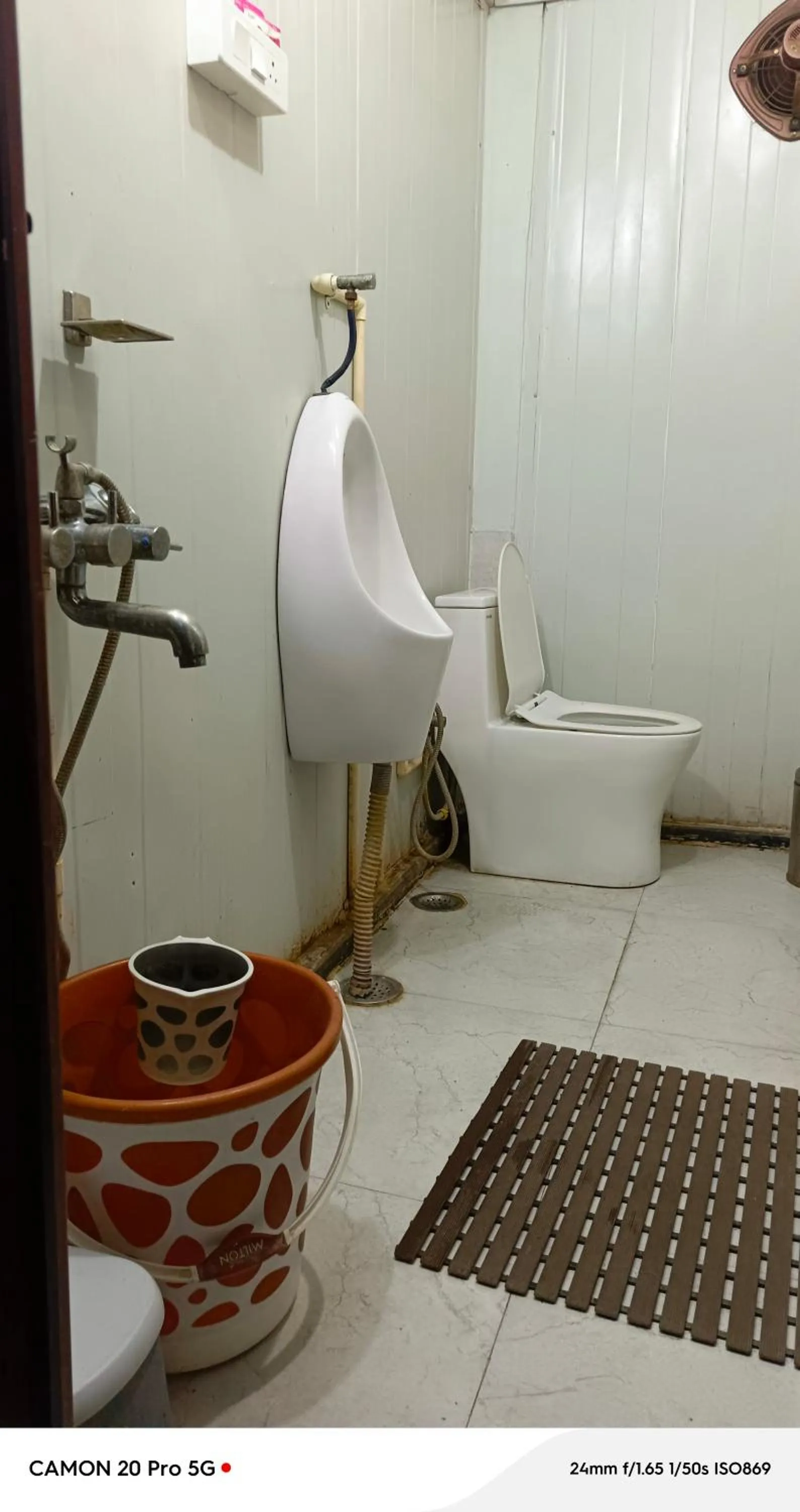 Toilet in Homestay Ac Dormitory