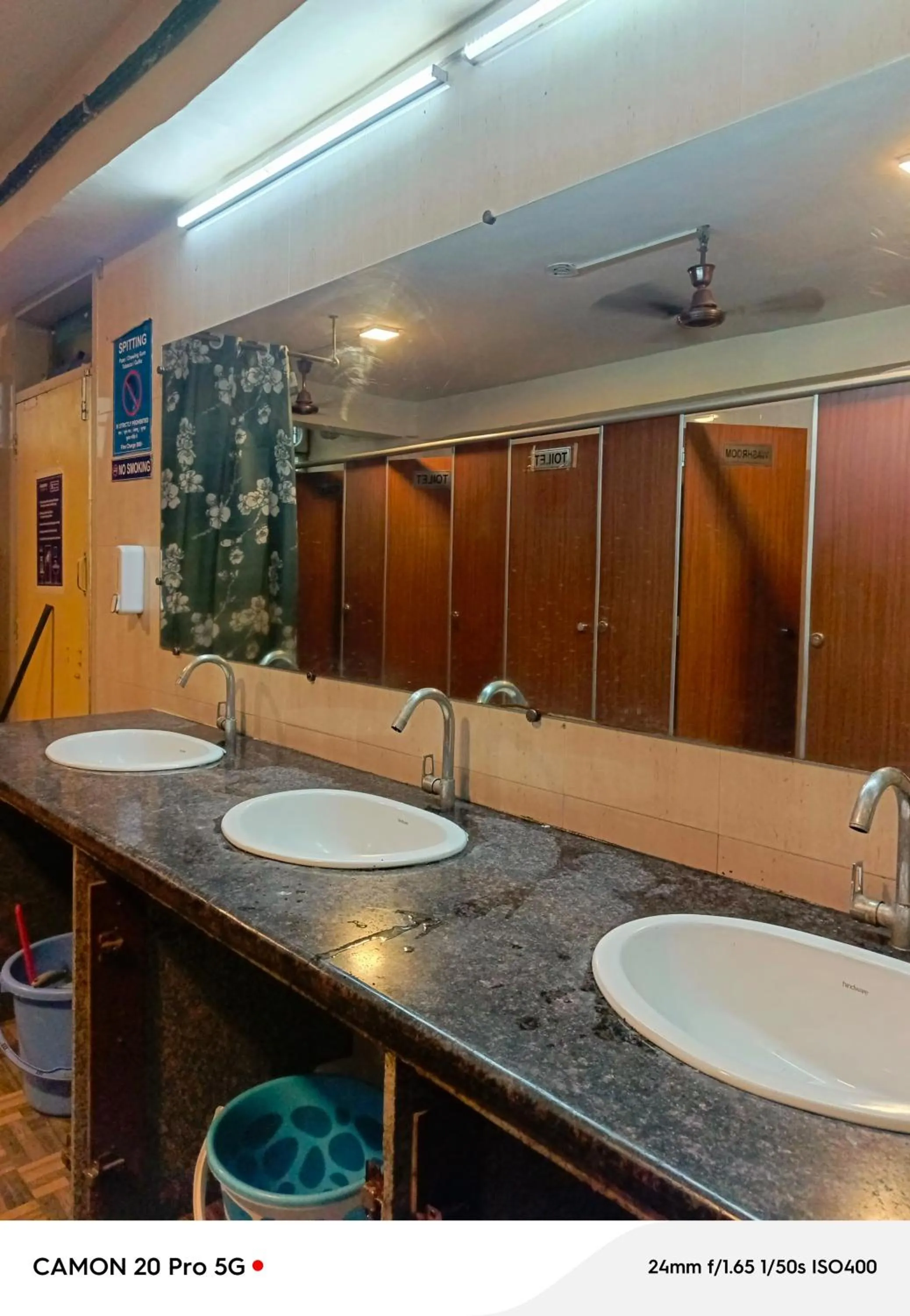 Bathroom in Homestay Ac Dormitory