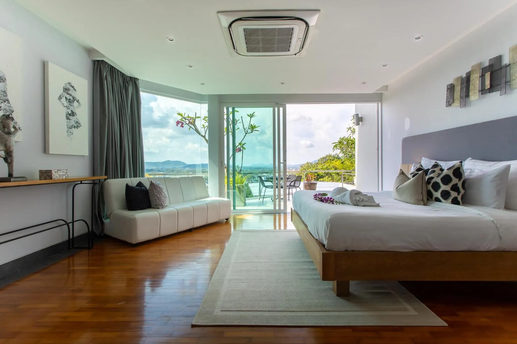 Villa Namaste 7 Bedroom Fully Staffed Seaview Villa