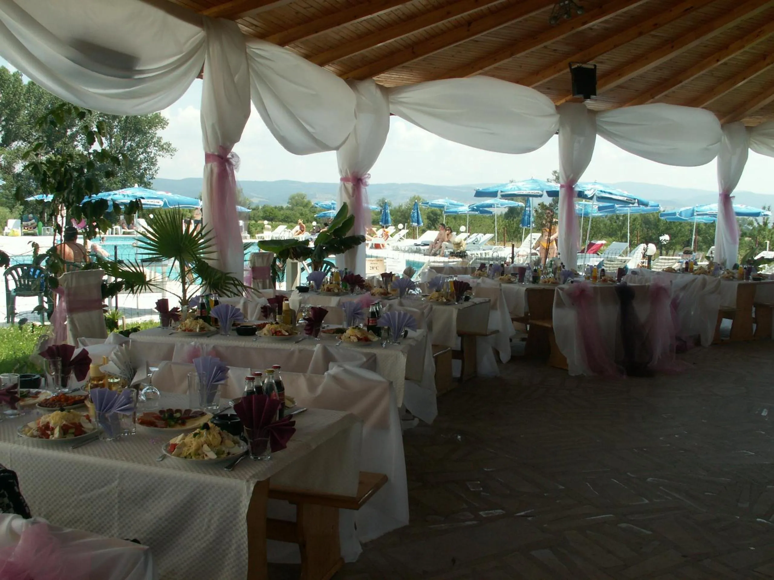 Restaurant/places to eat in Dolna Bania Hotel