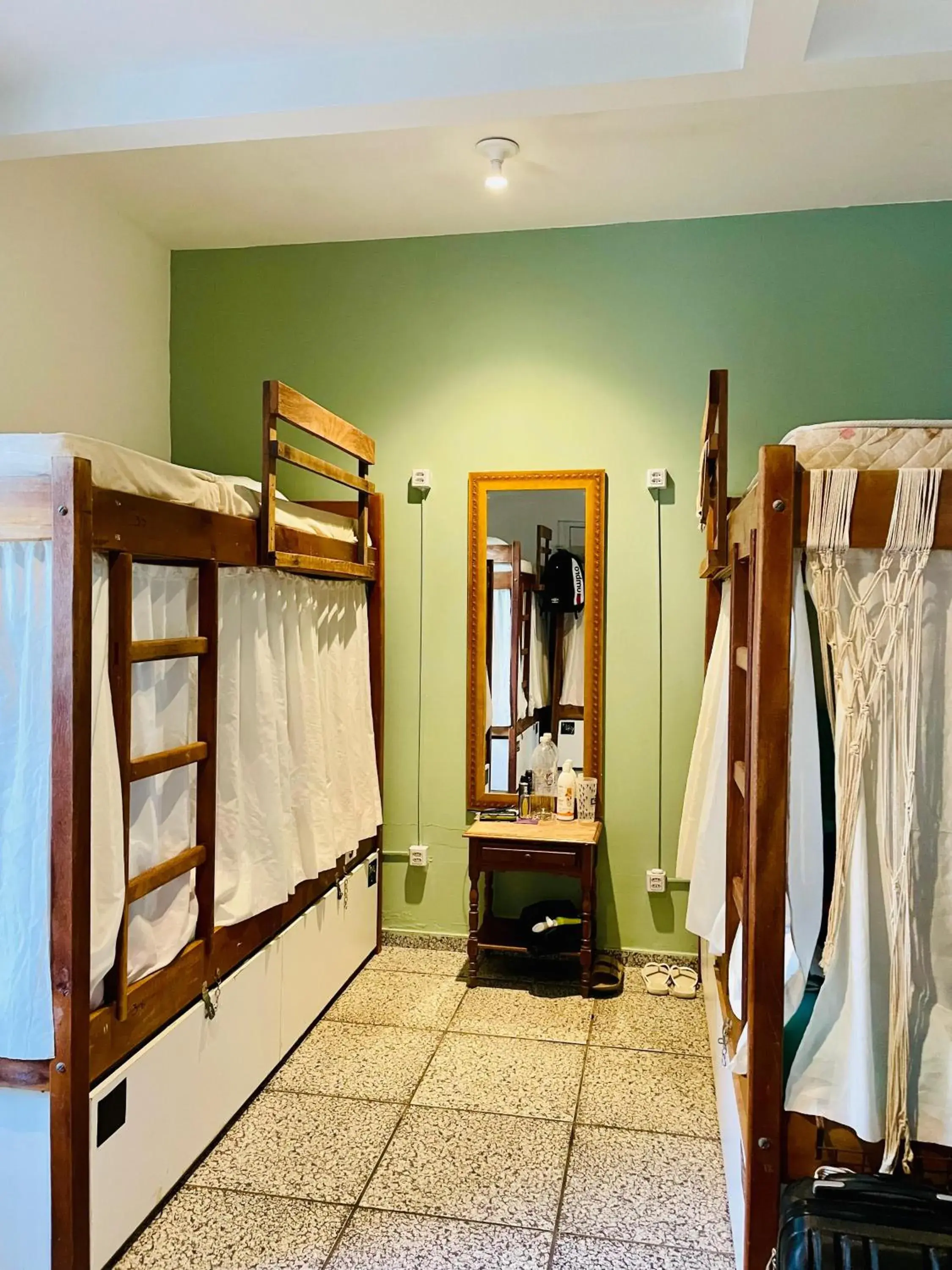 Bed in 8-Bed Mixed Dormitory Room in Pequi hostel Bed in 8-Bed Mixed Dormitory Room in Pequi hostel