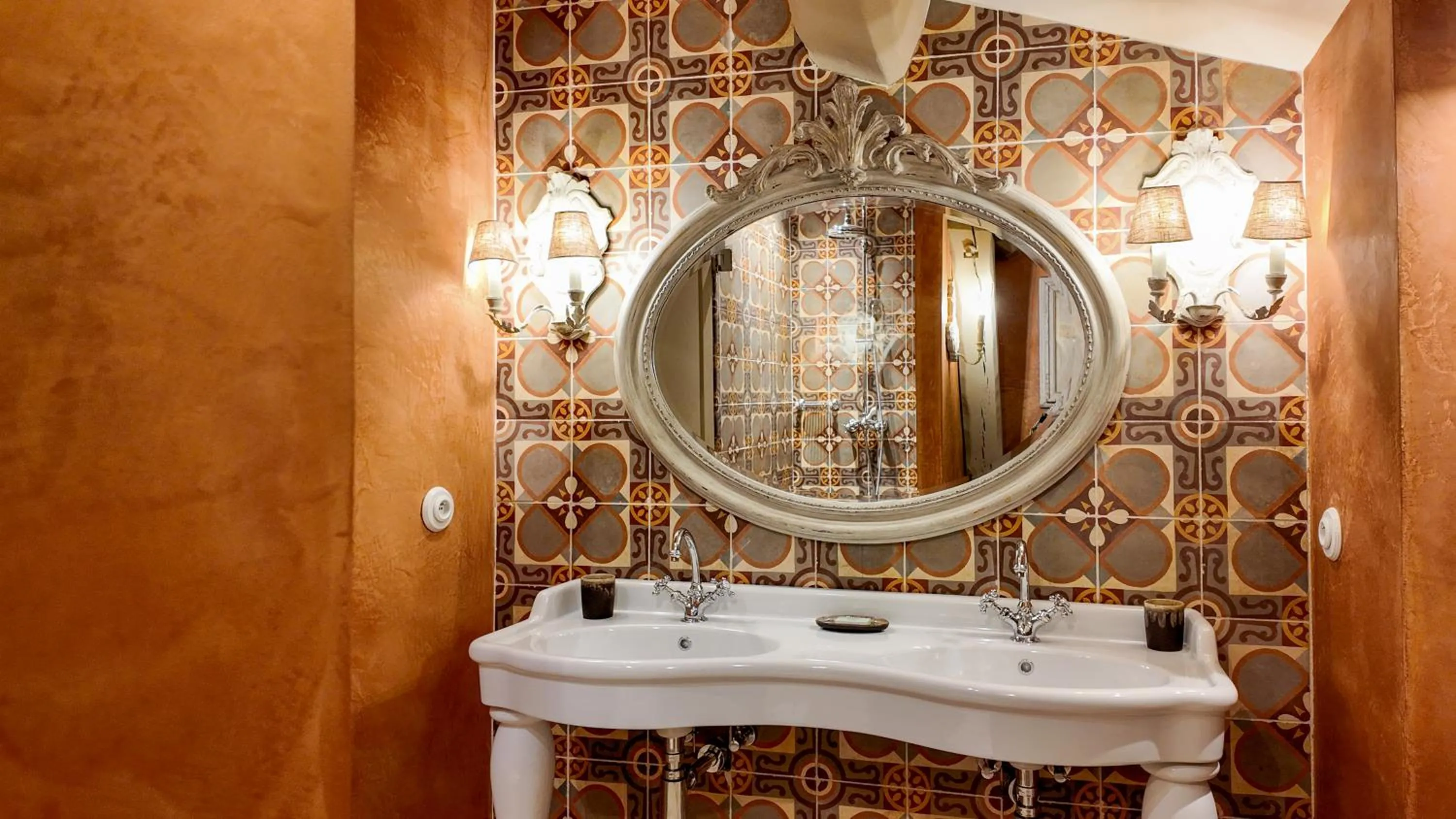 Bathroom in La Bastide de Marie, Maisons et Hôtels Sibuet