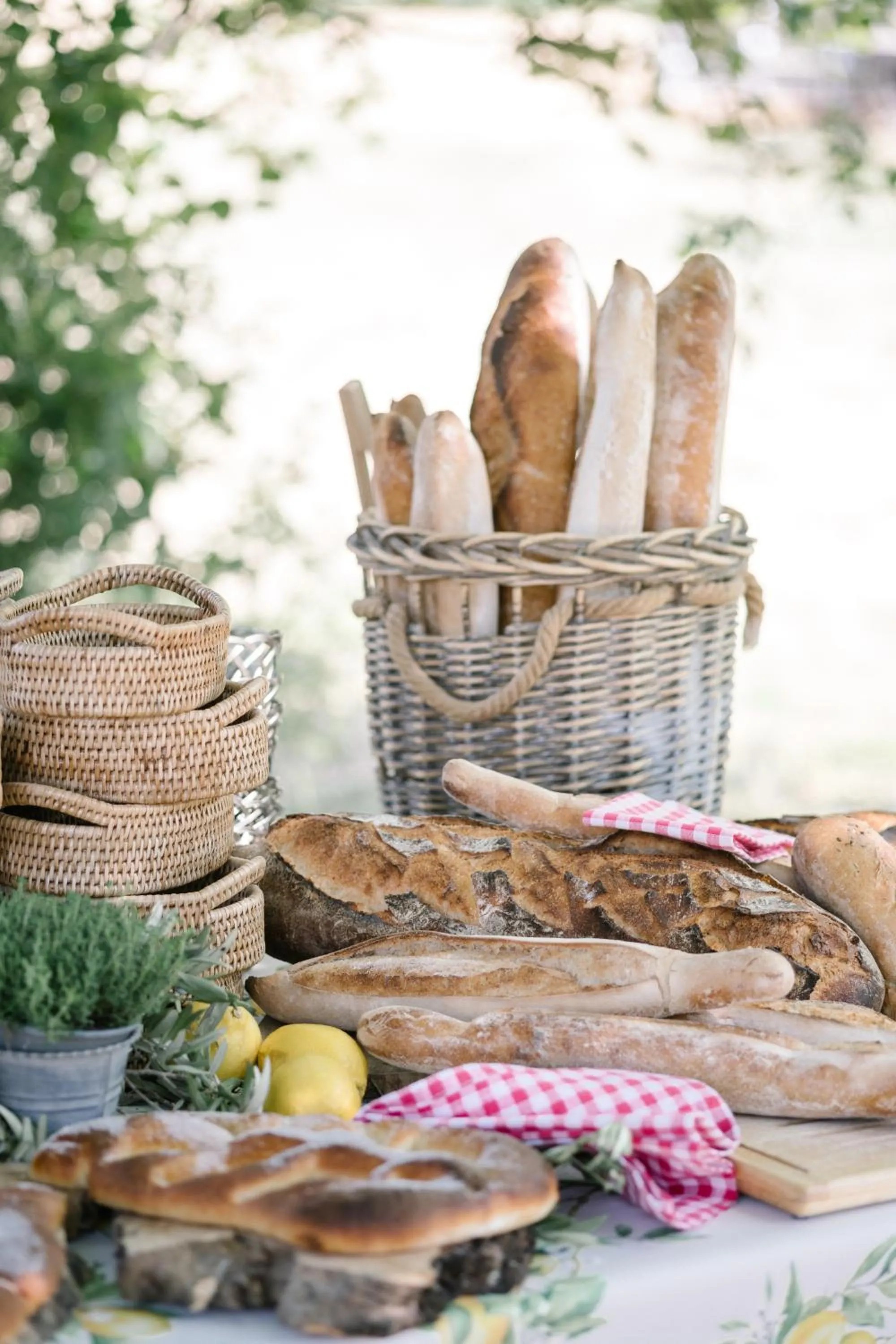 Meals in La Bastide de Marie, Maisons et Hôtels Sibuet
