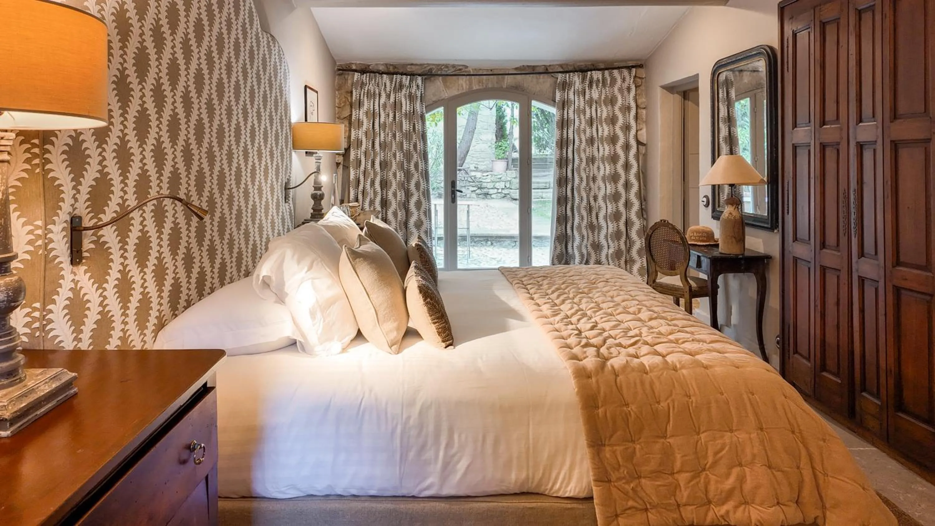 Photo of the whole room, Bed in La Bastide de Marie, Maisons et Hôtels Sibuet