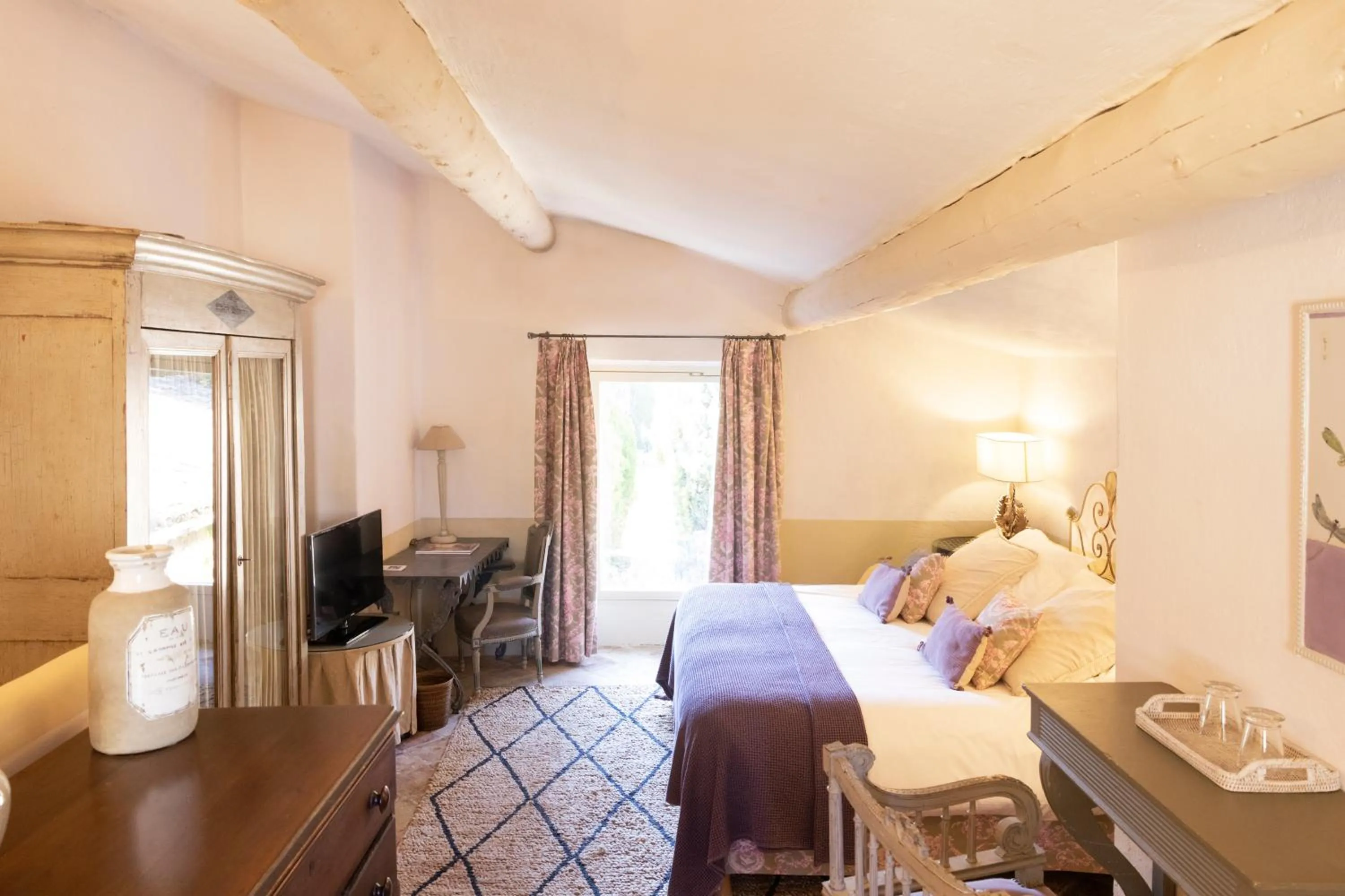 Photo of the whole room, Bed in La Bastide de Marie, Maisons et Hôtels Sibuet