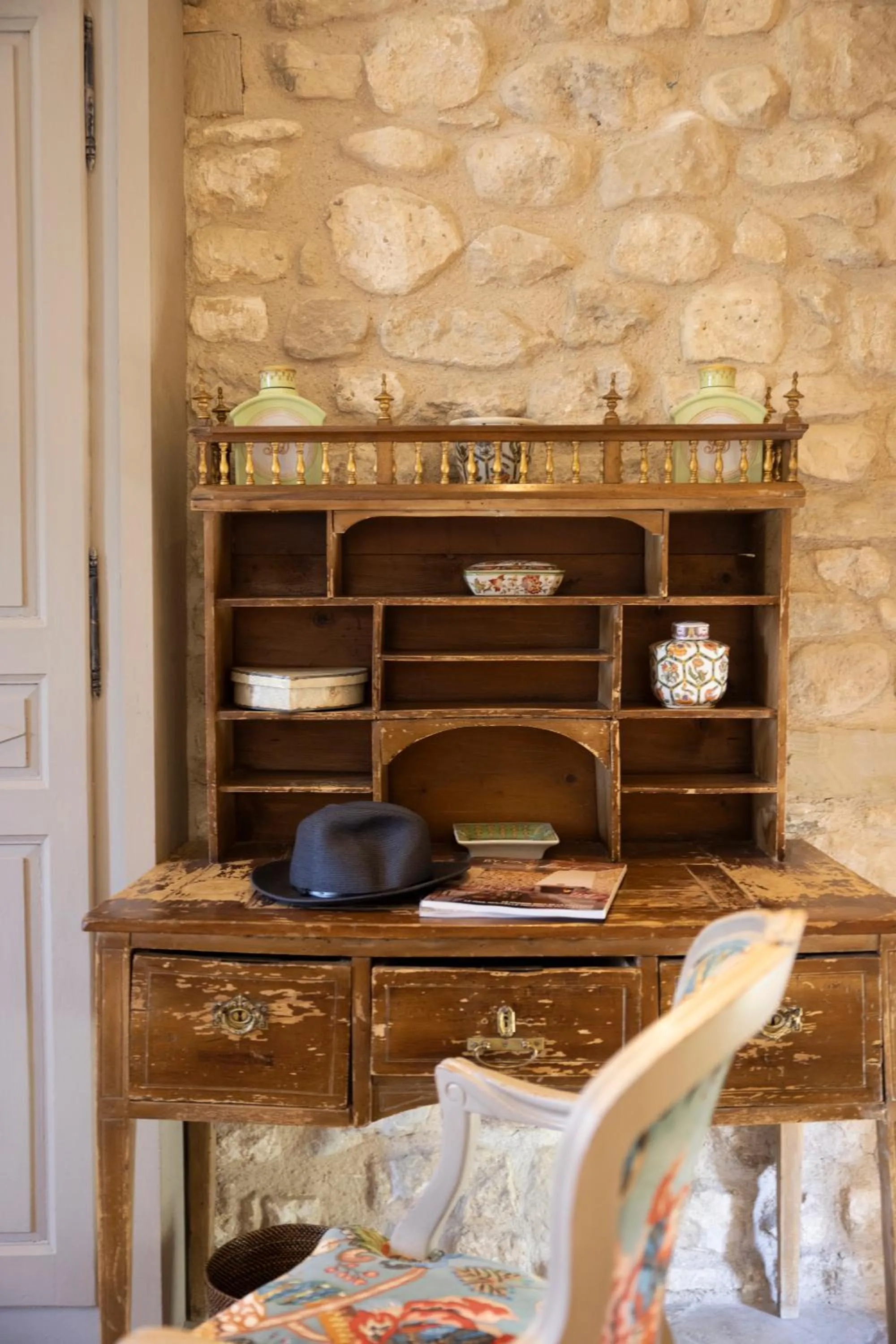 Decorative detail in La Bastide de Marie, Maisons et Hôtels Sibuet