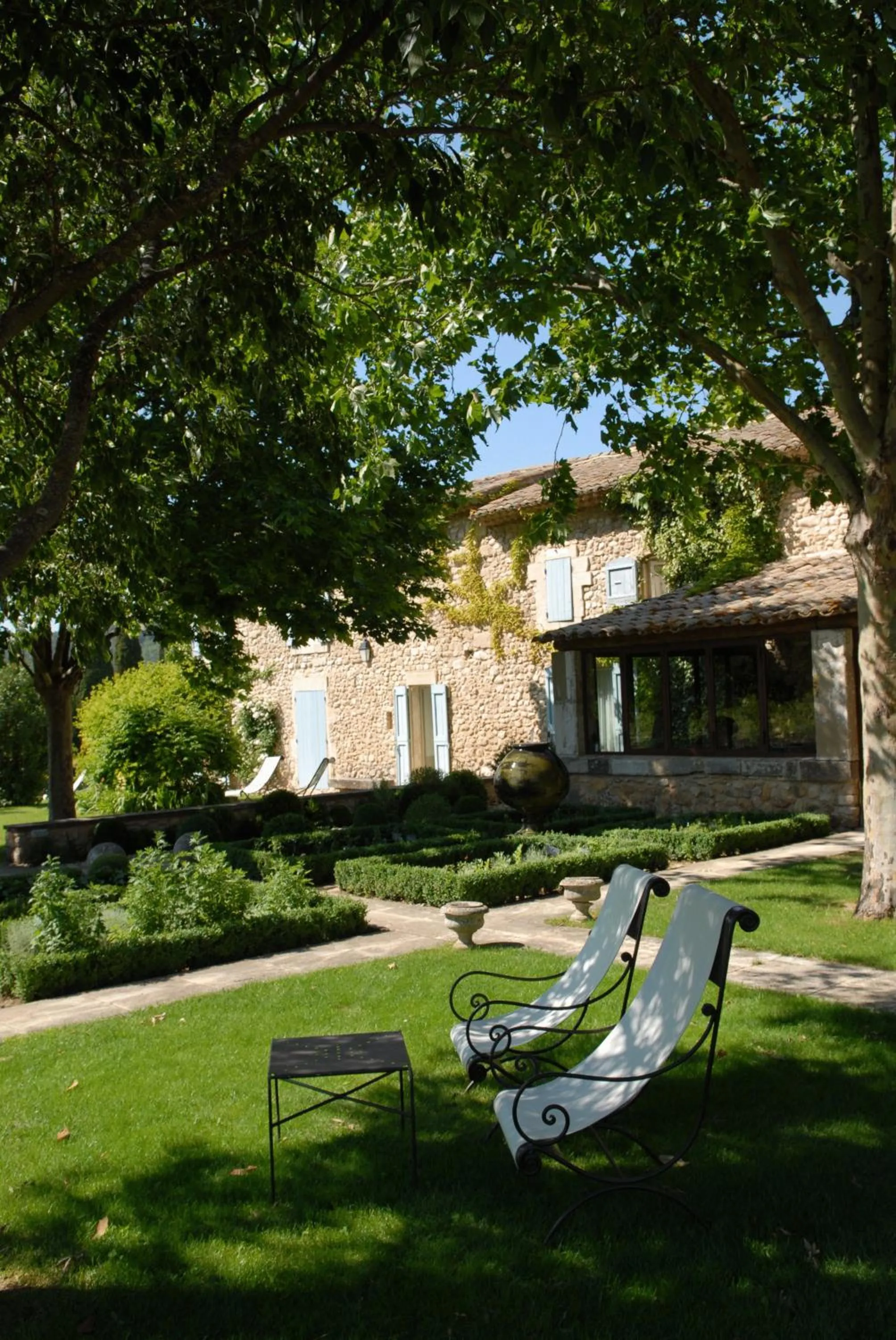 Garden in La Bastide de Marie, Maisons et Hôtels Sibuet