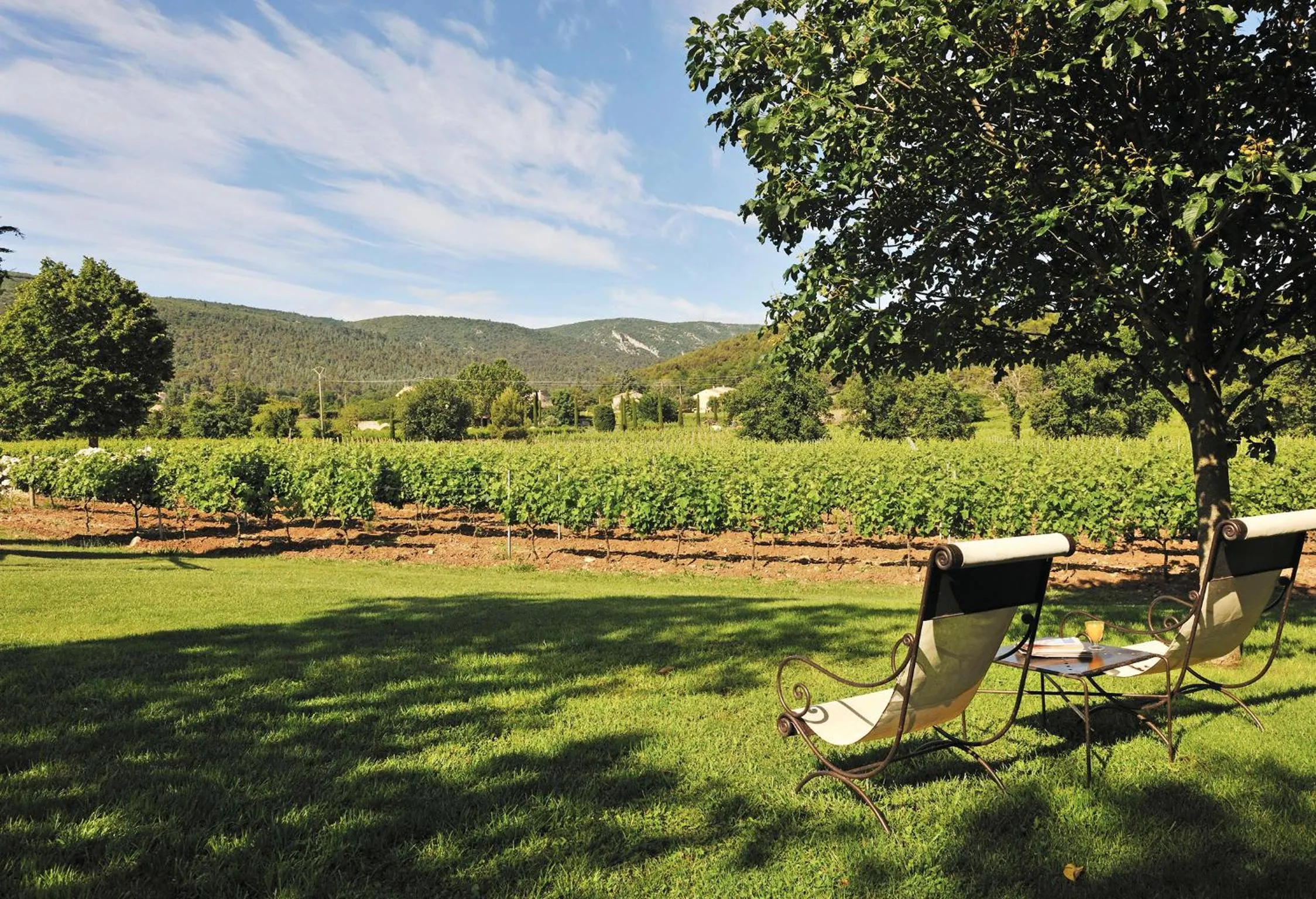 Garden in La Bastide de Marie, Maisons et Hôtels Sibuet