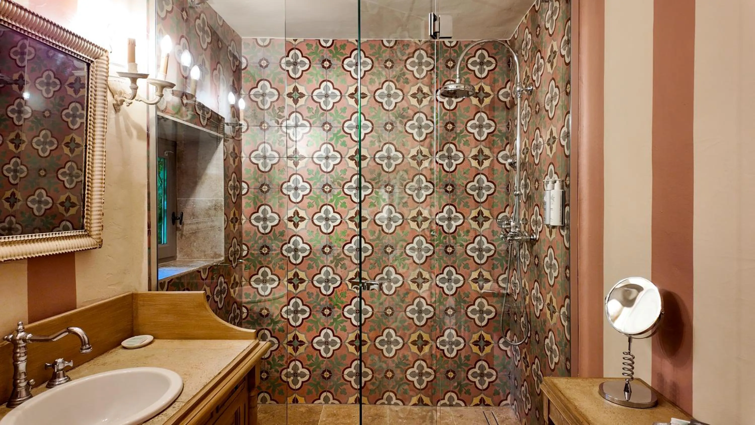 Bathroom in La Bastide de Marie, Maisons et Hôtels Sibuet