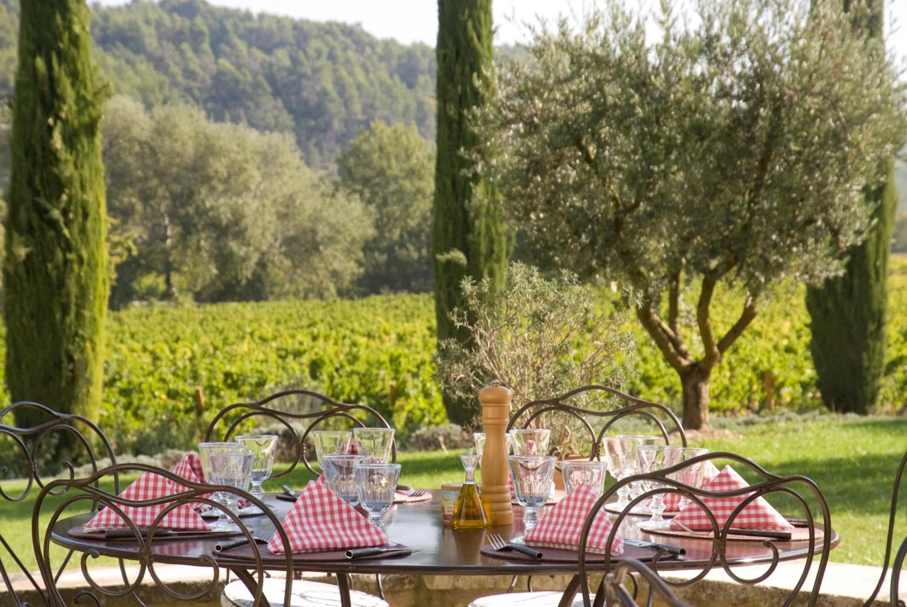 Restaurant/places to eat in La Bastide de Marie, Maisons et Hôtels Sibuet