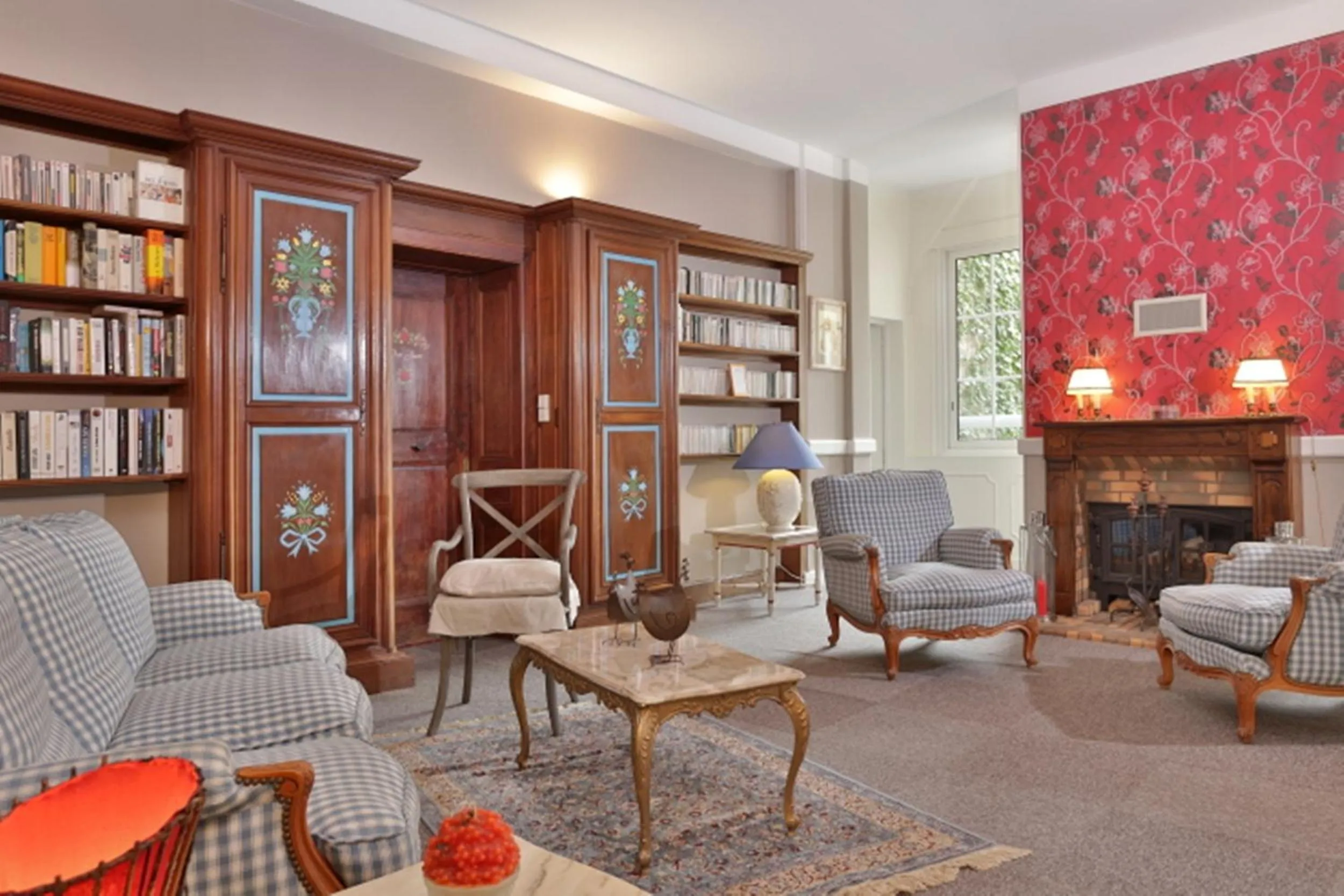 Living room in La Roseraie Hôtel Restaurant