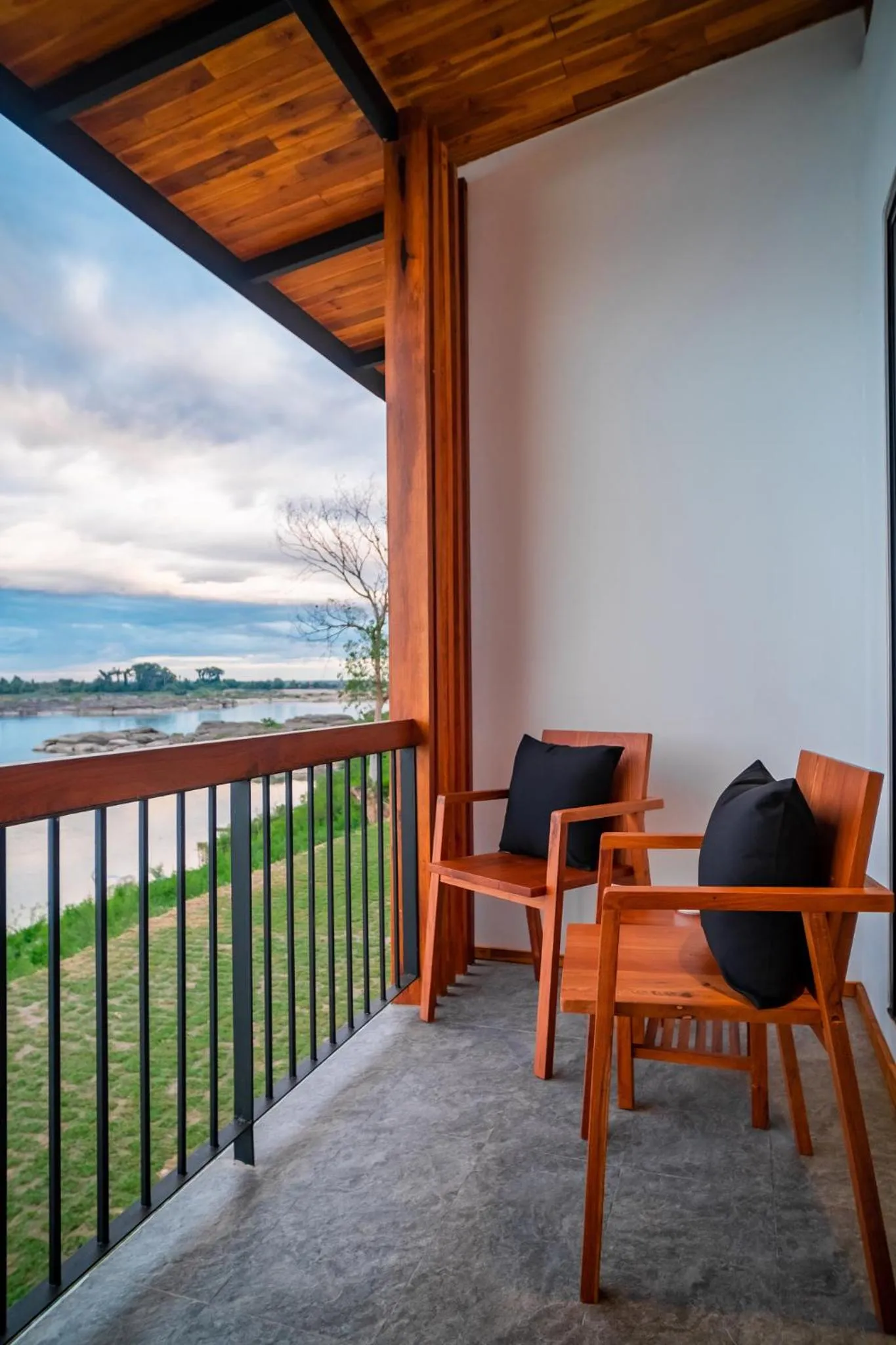 Balcony/Terrace in The Riviera Champasak