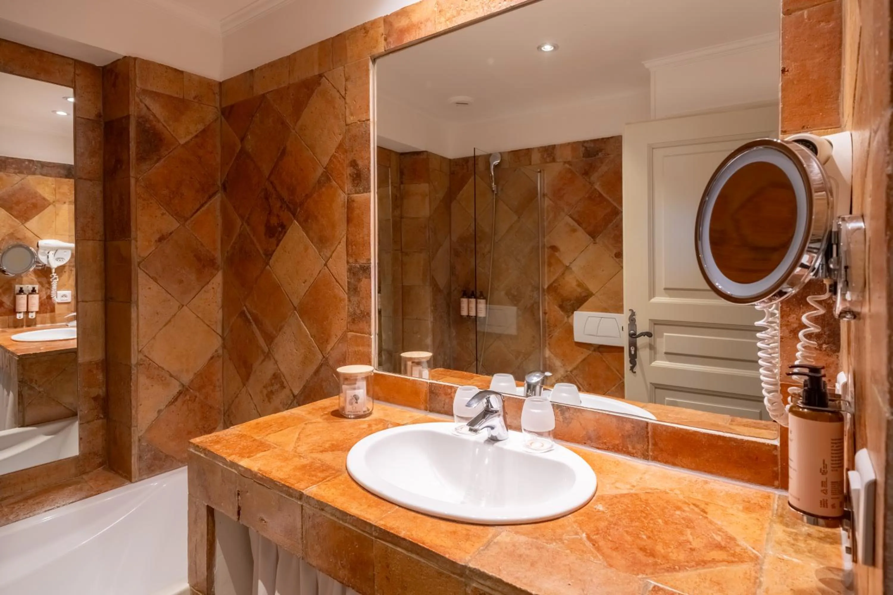 Property building in Le Clair de la Plume - Teritoria