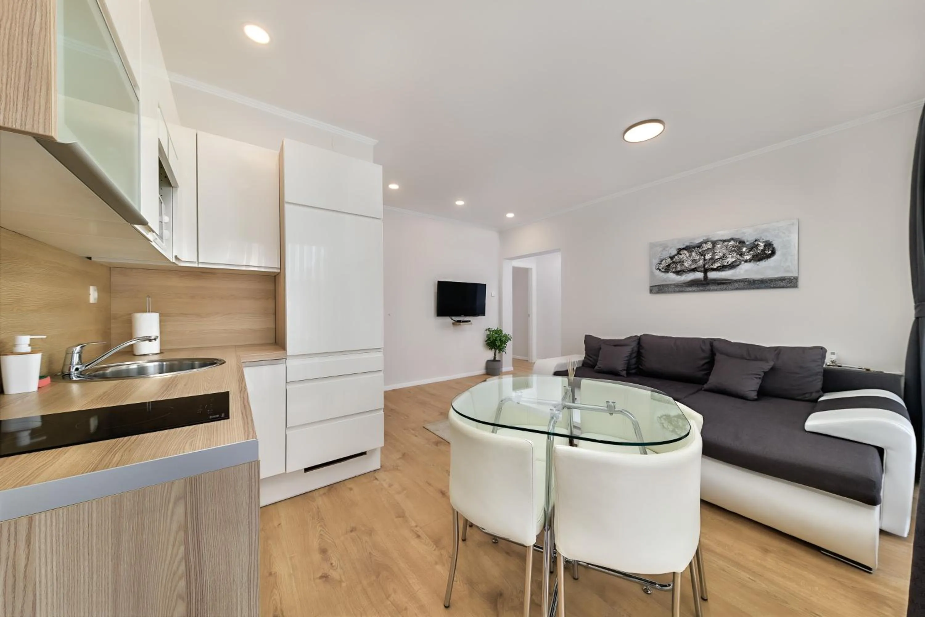 Kitchen or kitchenette in Villa Madison