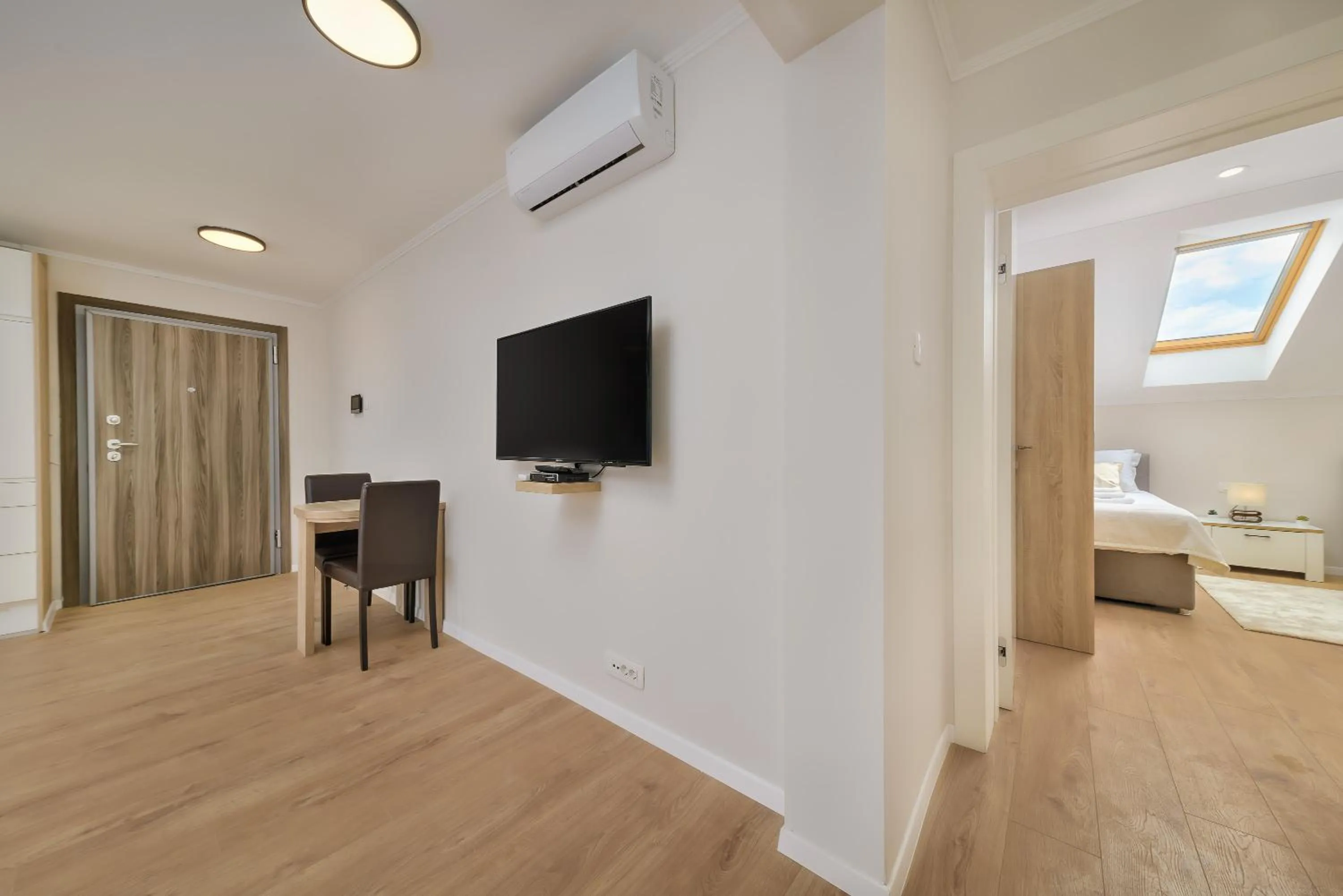 TV and multimedia in Villa Madison